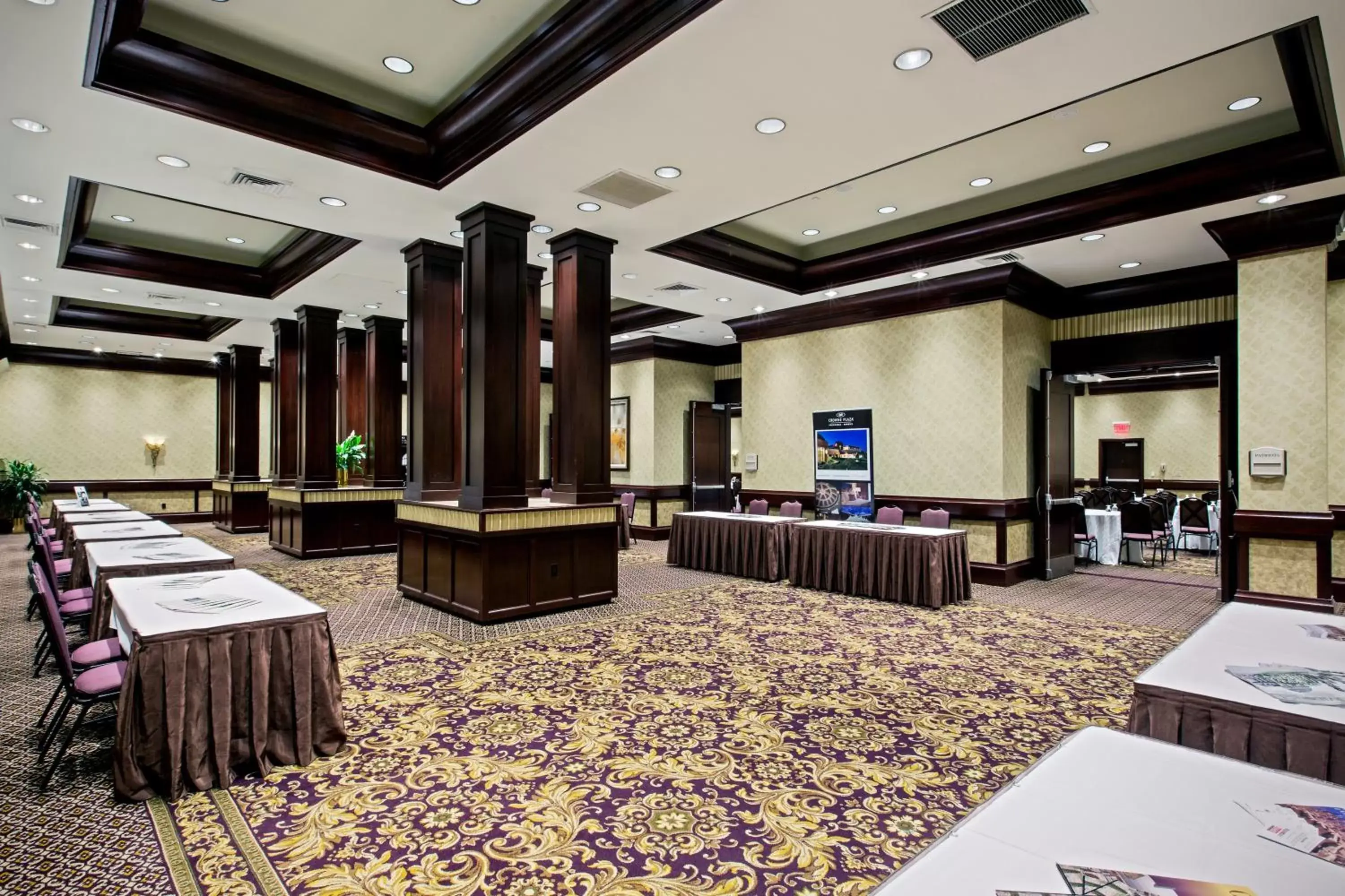 Meeting/conference room, Business Area/Conference Room in Crowne Plaza Providence-Warwick (Airport), an IHG Hotel