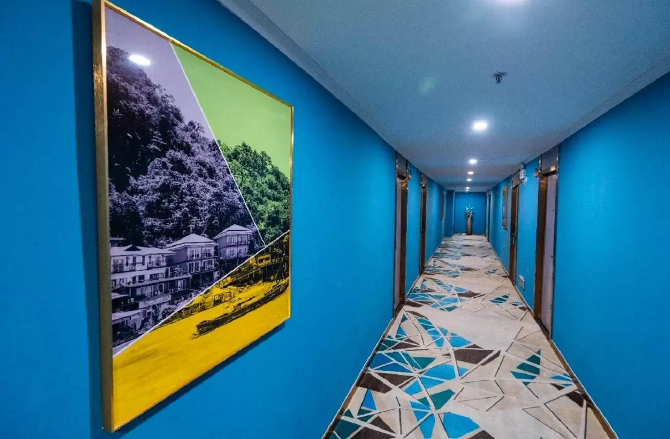 Property building in Sapphire Hotel Silom Bangkok Property building in Sapphire Hotel Silom Bangkok