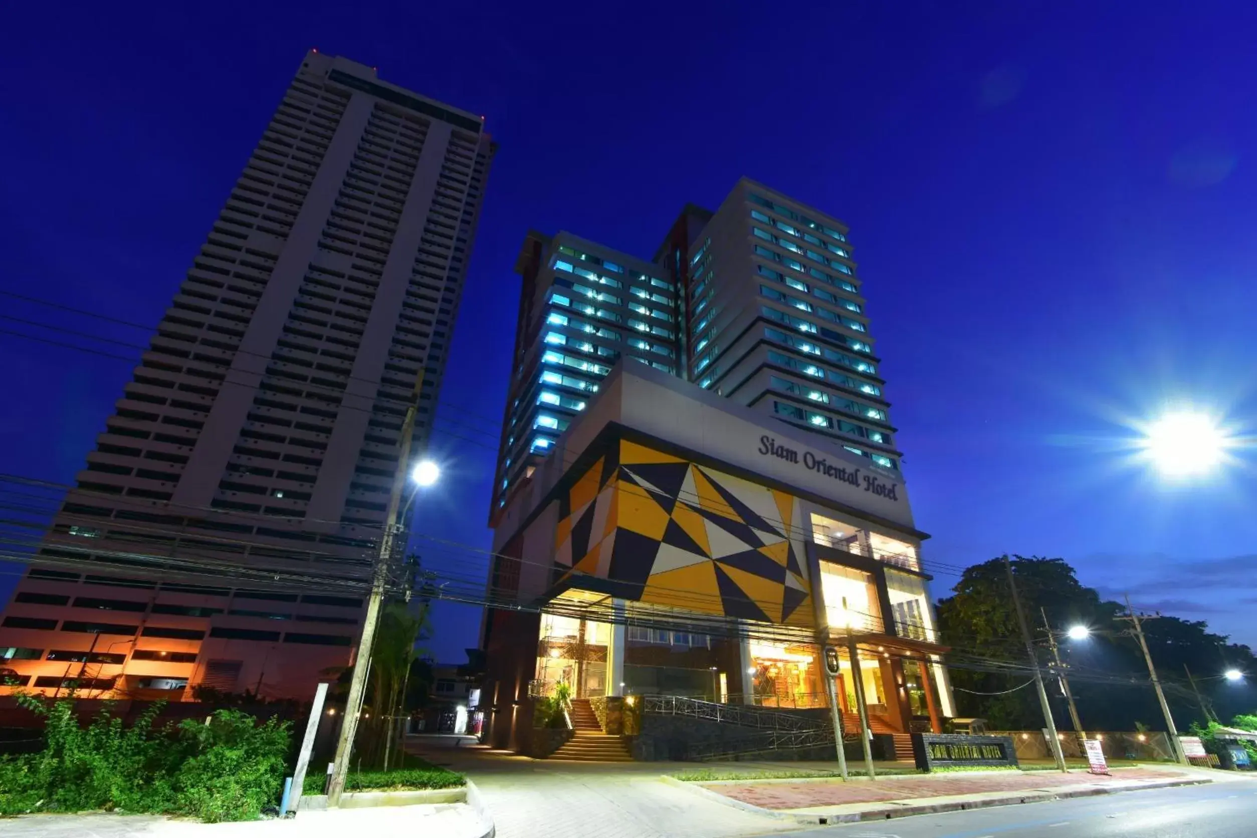 Property building in Siam Oriental Hotel Property building in Siam Oriental Hotel