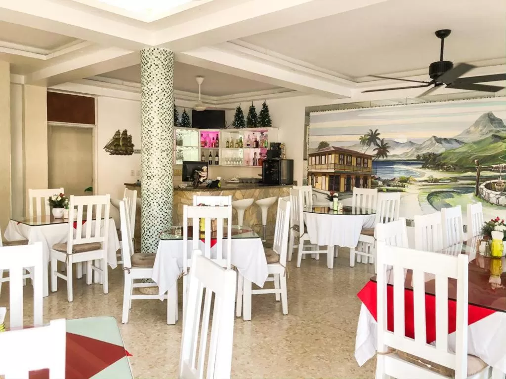 Restaurant/places to eat in Hotel Sinai