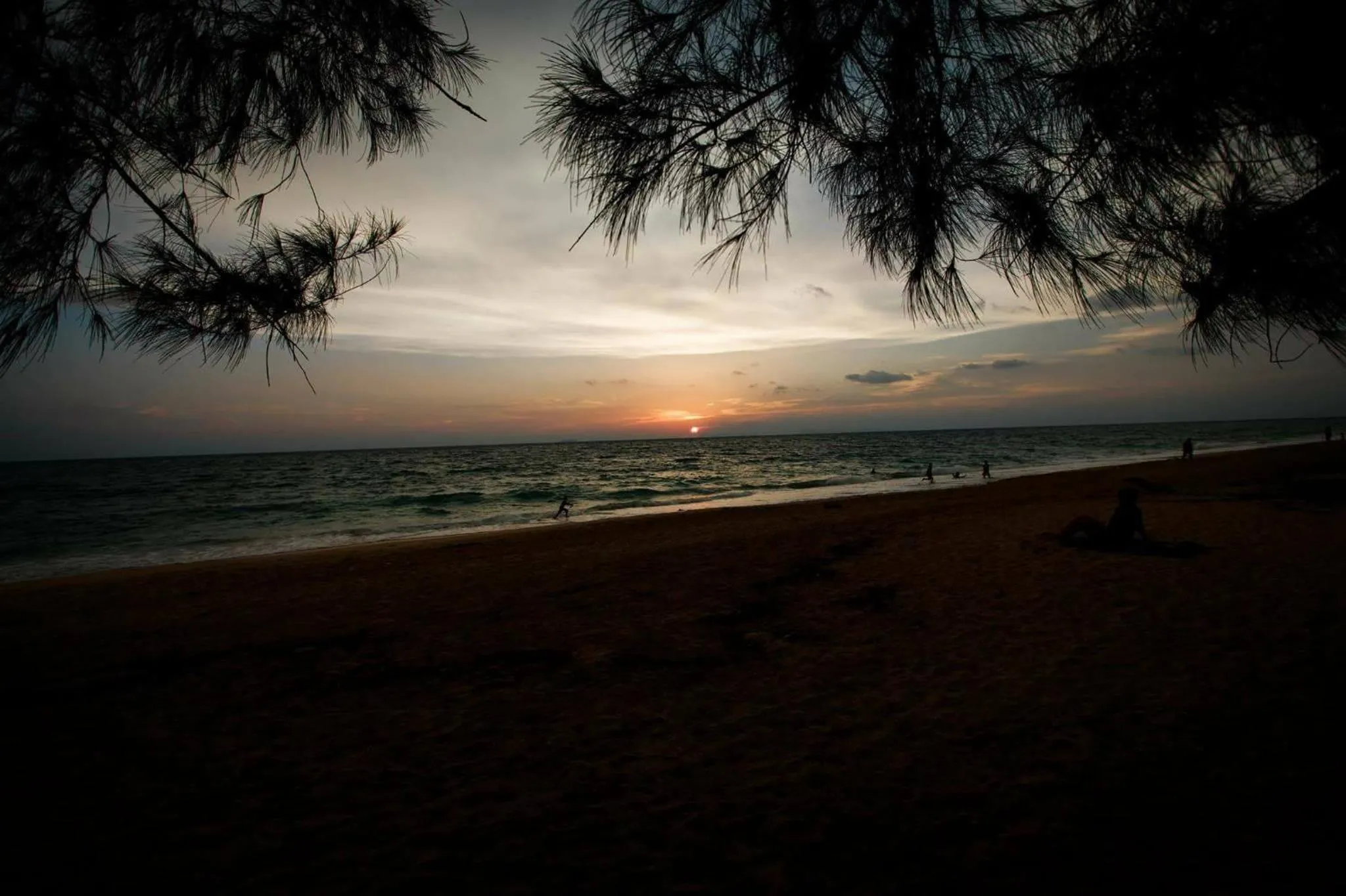 Sunset in SER-EN-DIP-I-TY - SHA Extra Plus