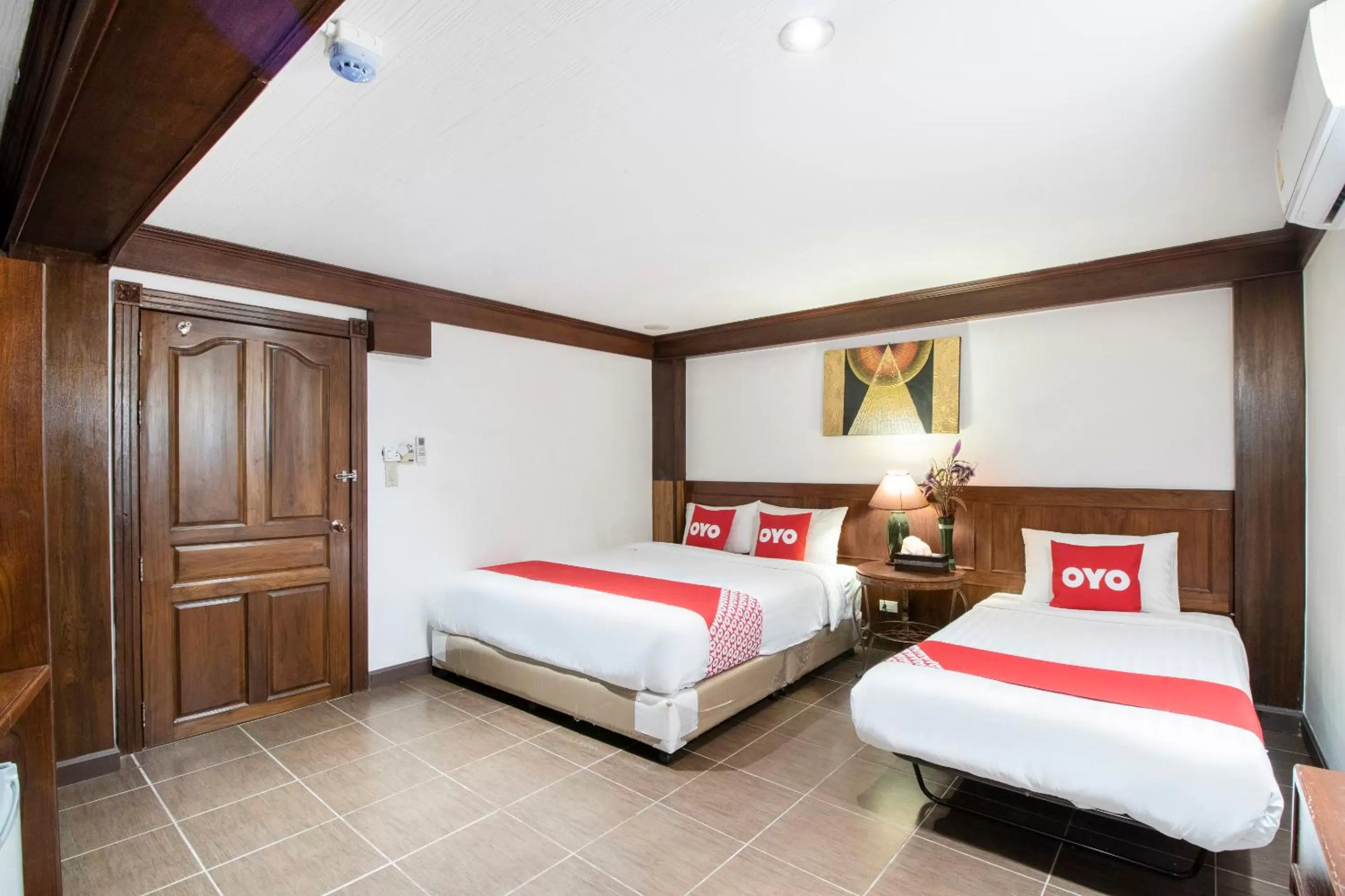 Bedroom, Bed in OYO 635 Sira Boutique Hotel