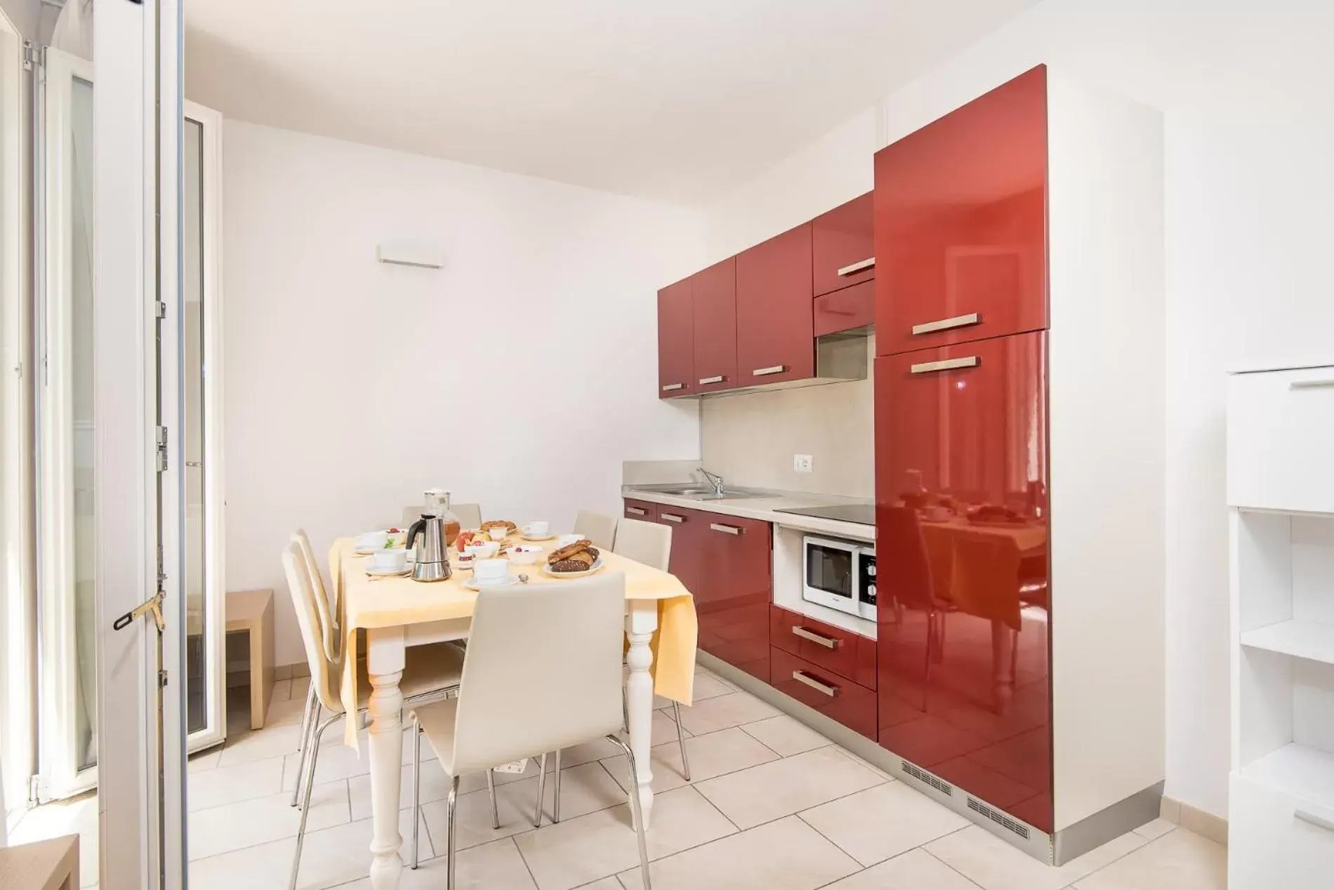 Kitchen or kitchenette, Kitchen/Kitchenette in Residence Marina Salivoli