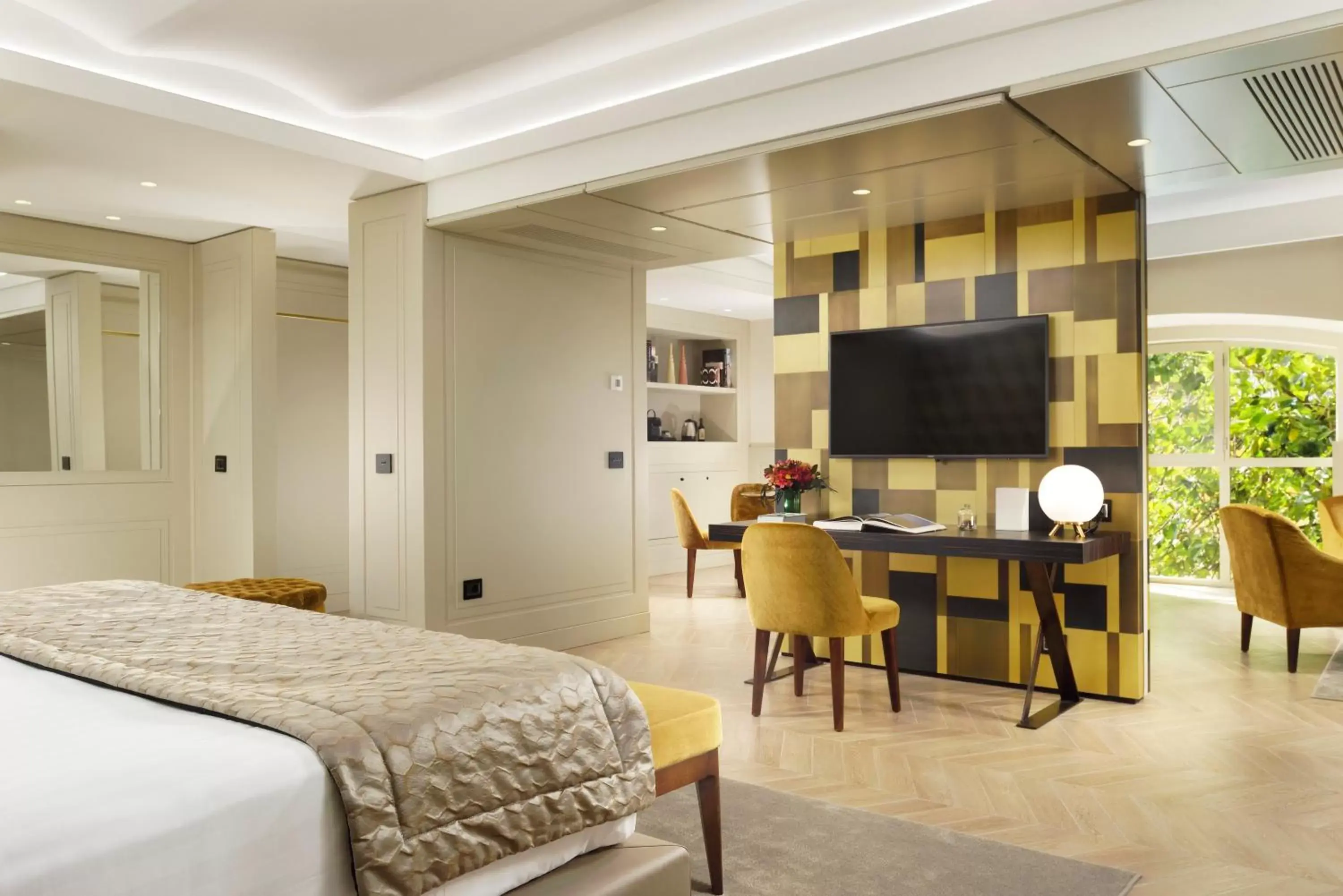 Bedroom, TV/Entertainment Center in Margutta 19 - Small Luxury Hotels of the World