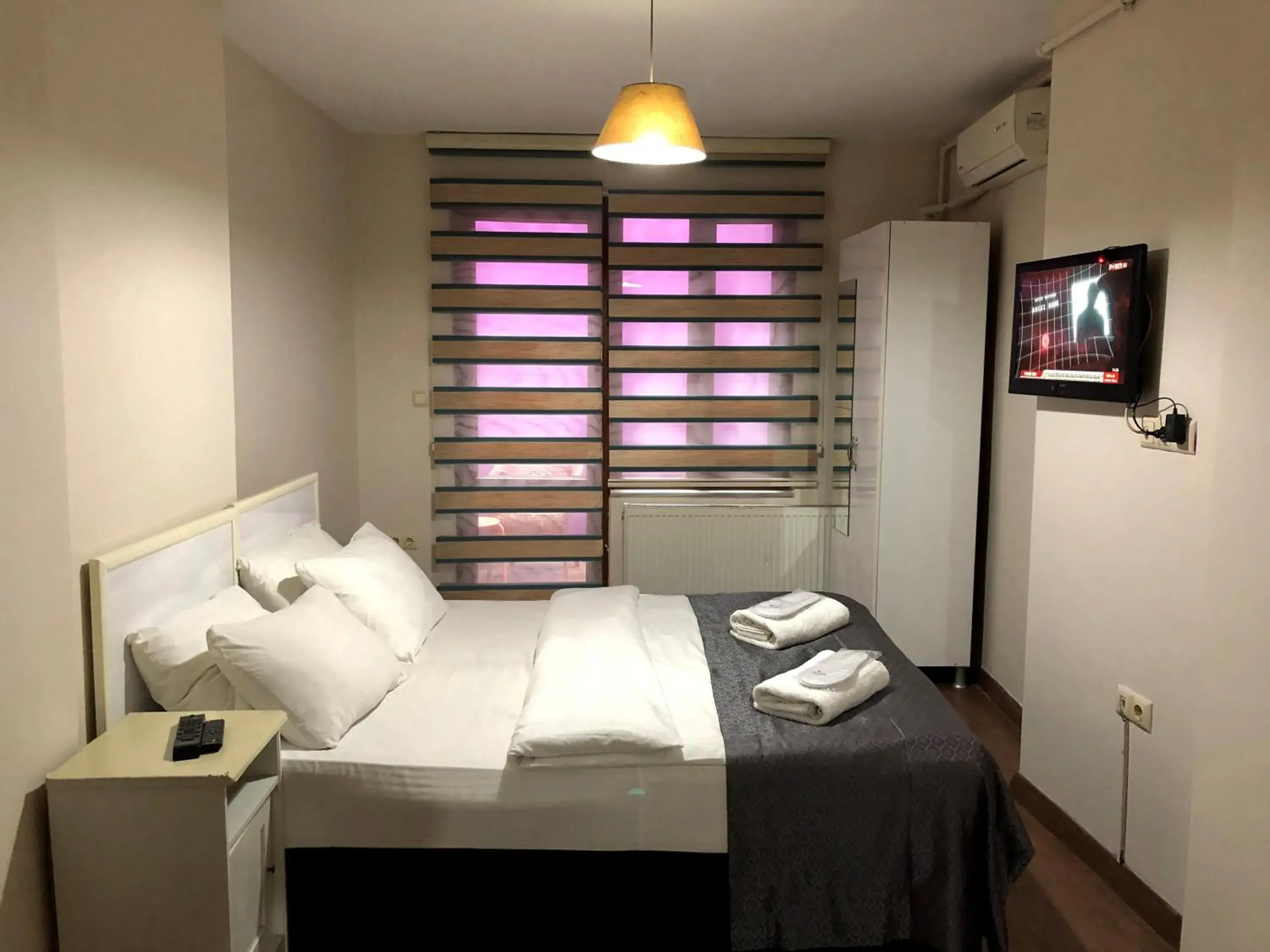 Photo of the whole room, Bed in Centre Suites Taksim