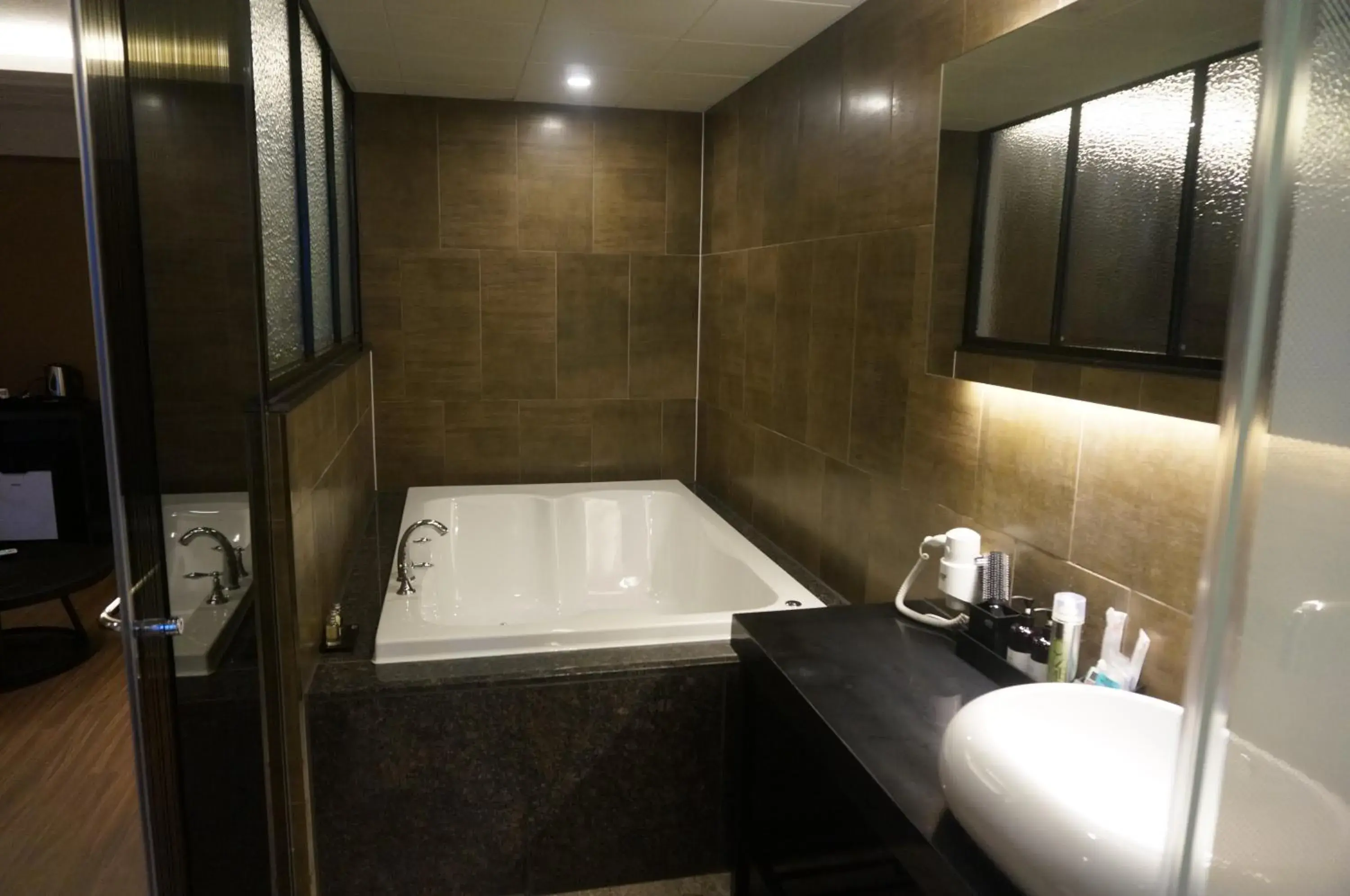 Bathroom in Mu Hotel