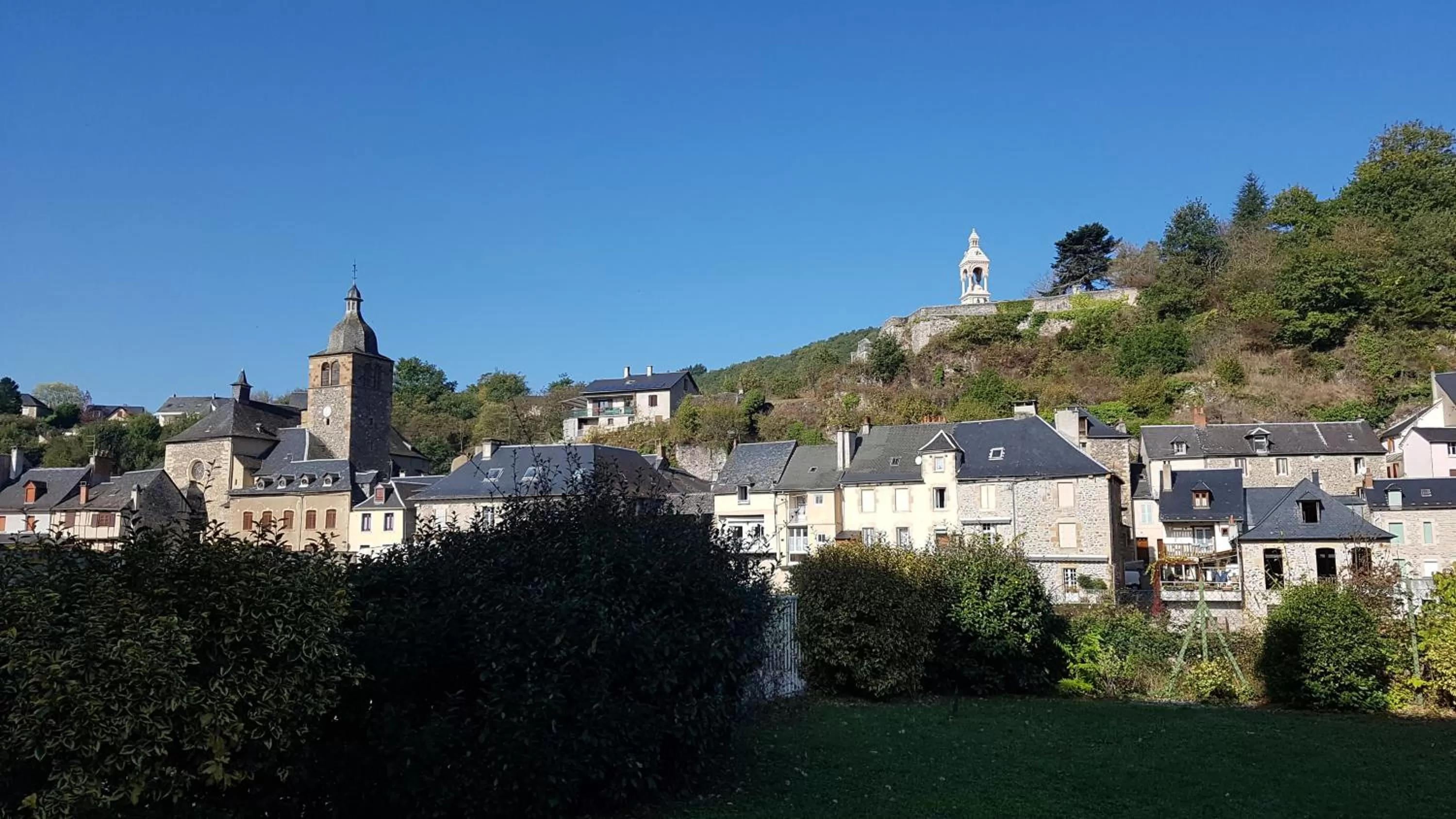 Neighbourhood in Chateau Ricard