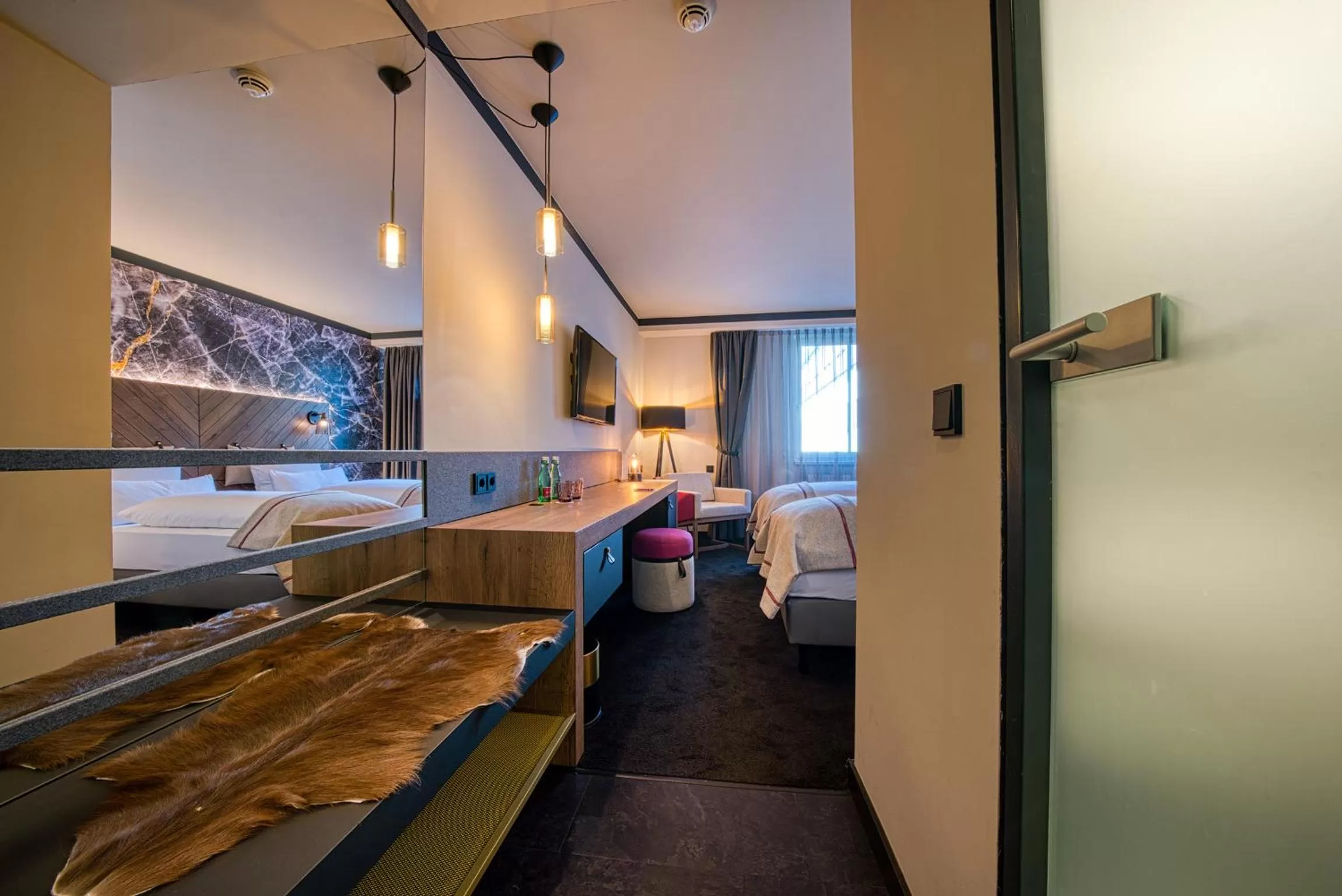 Photo of the whole room in FourSide Hotel Salzburg Messe, Trademark Collection by Wyndham