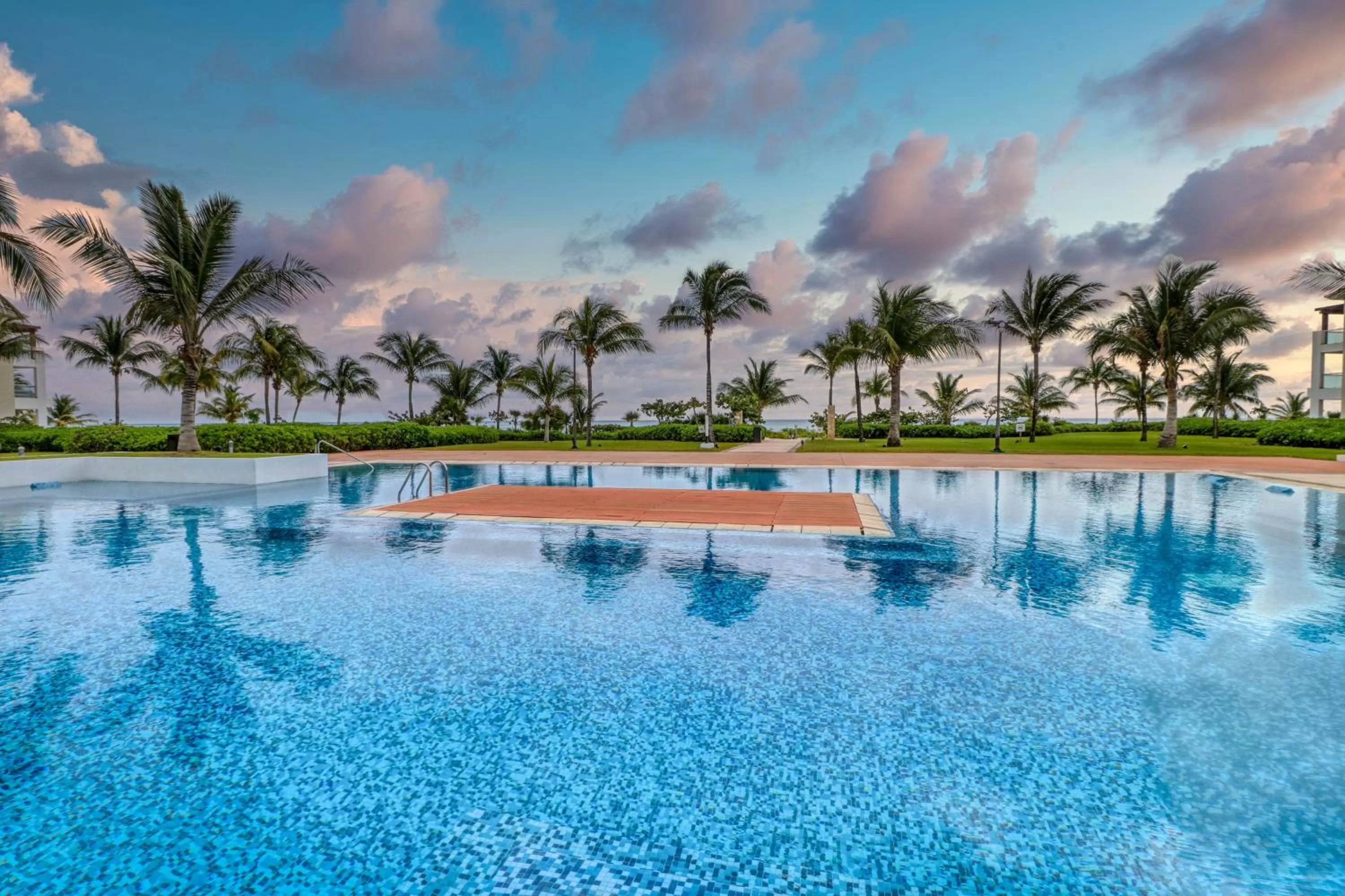 Swimming Pool in Hakuna Matata 725N at Mareazul Beachfront