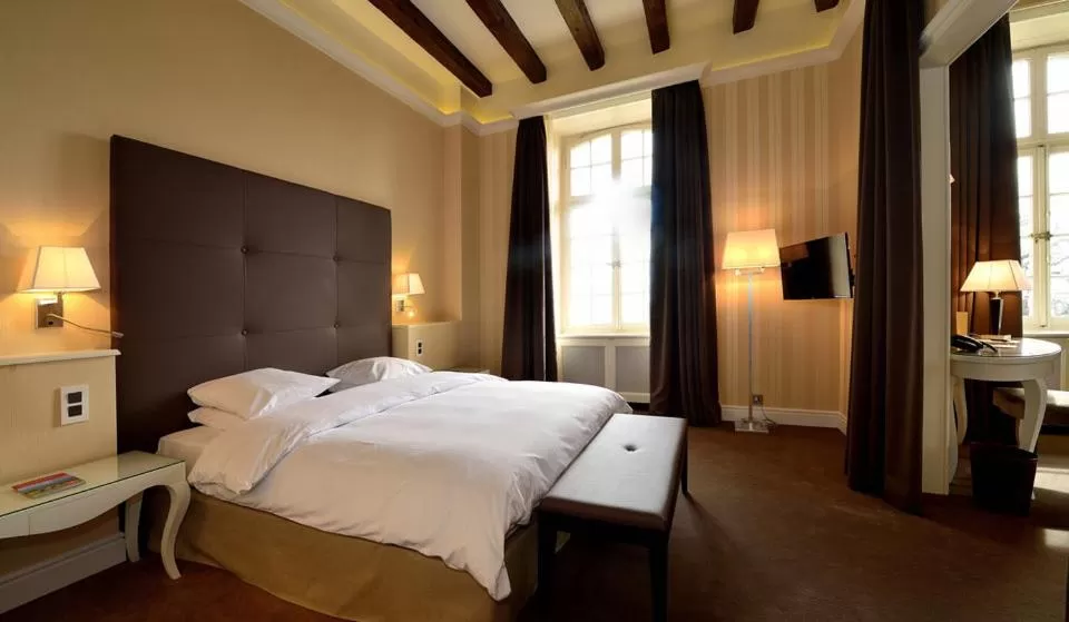 Bed in Château de Bonmont