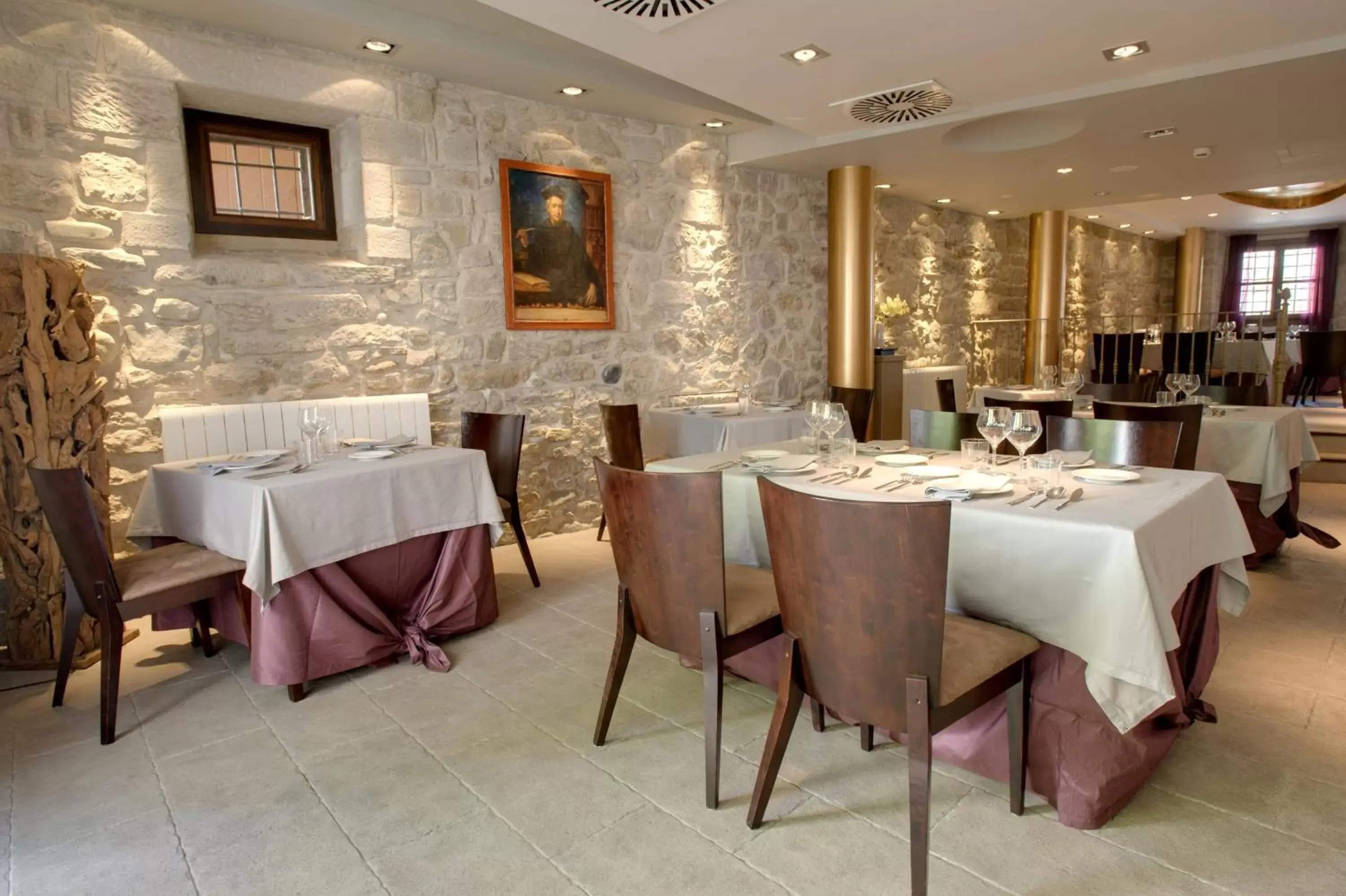 Restaurant/Places to Eat in Hotel Palacio del Obispo