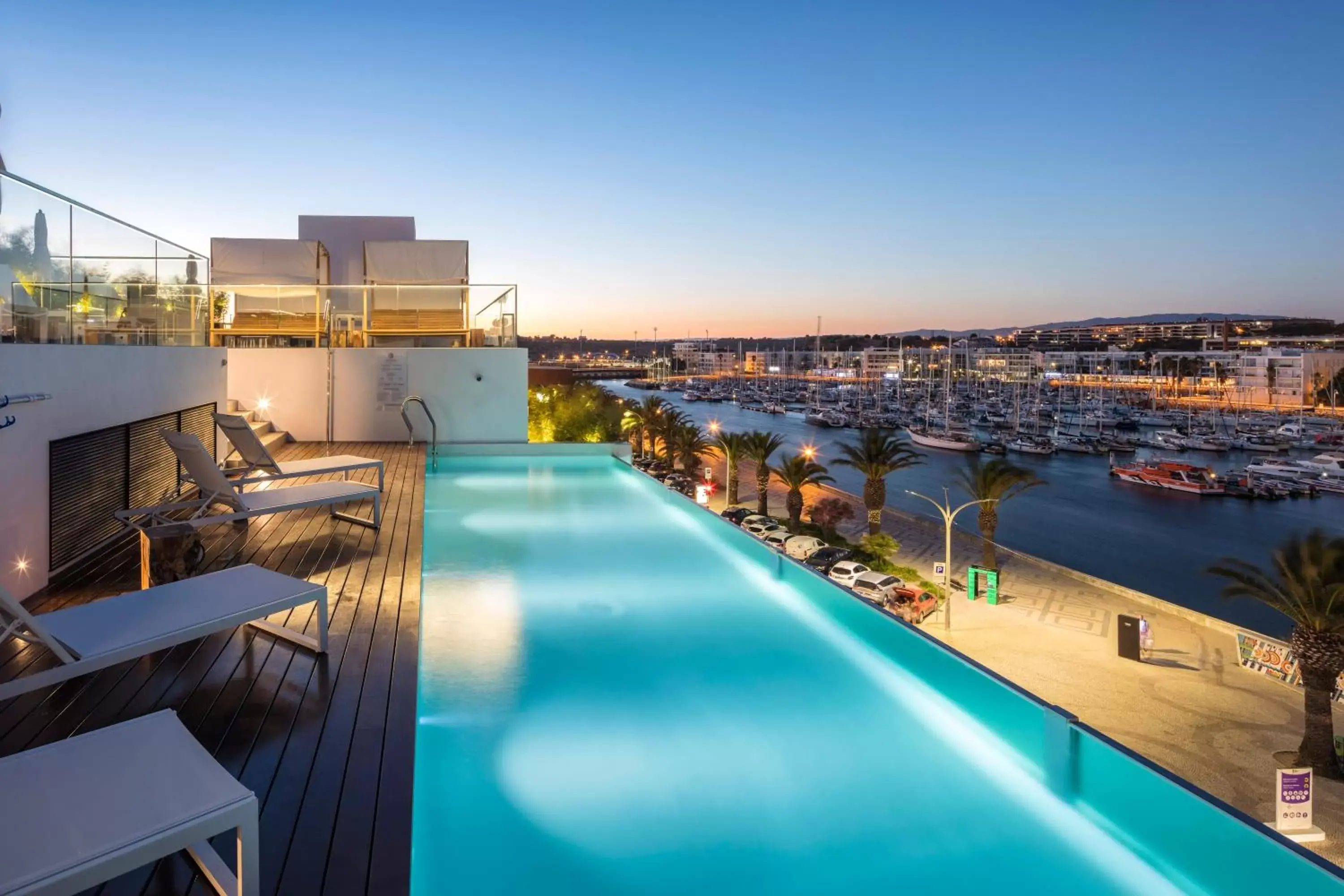 Swimming pool in Lagos Avenida Hotel Swimming pool in Lagos Avenida Hotel