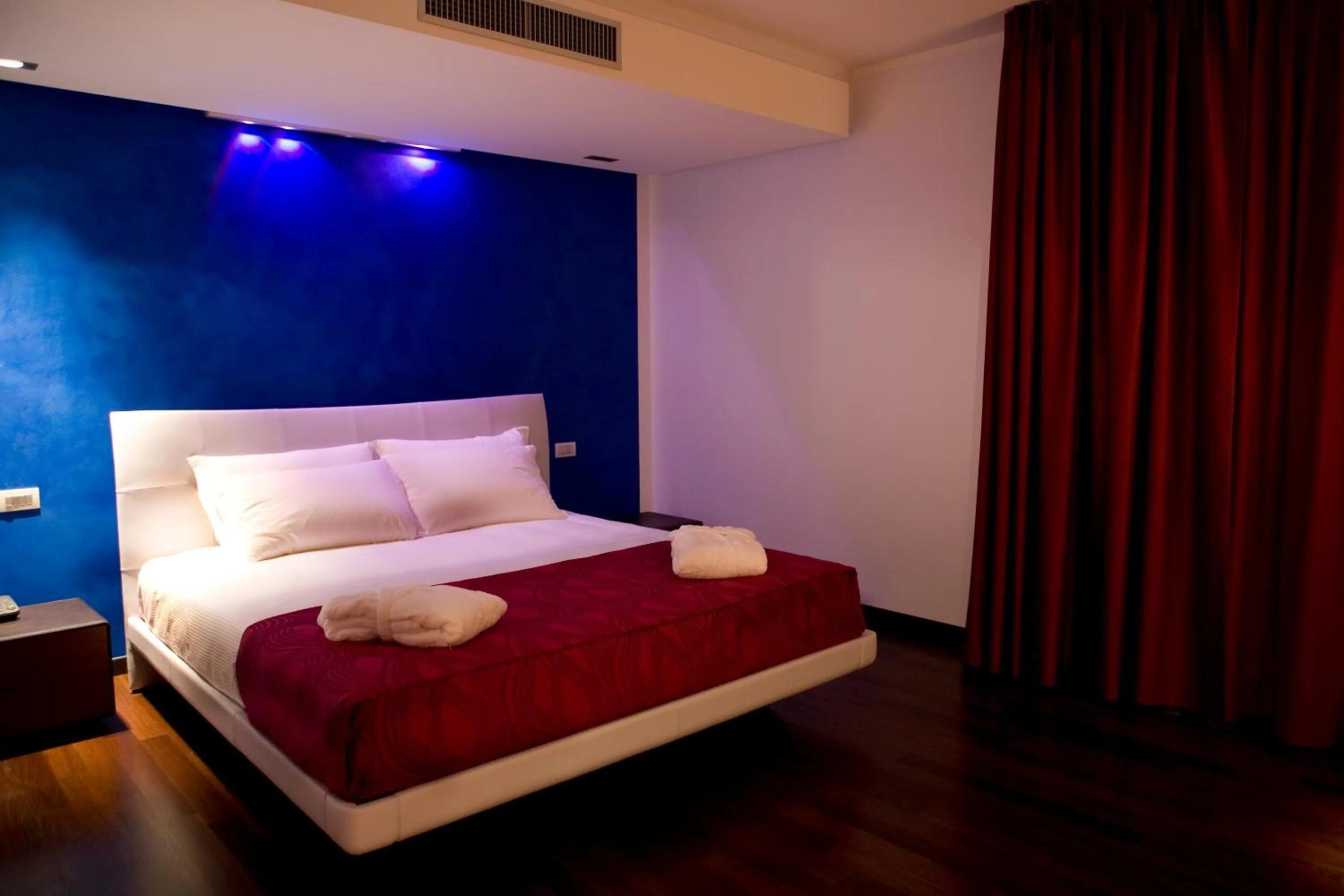 Photo of the whole room, Bed in Arthotel & Park Lecce