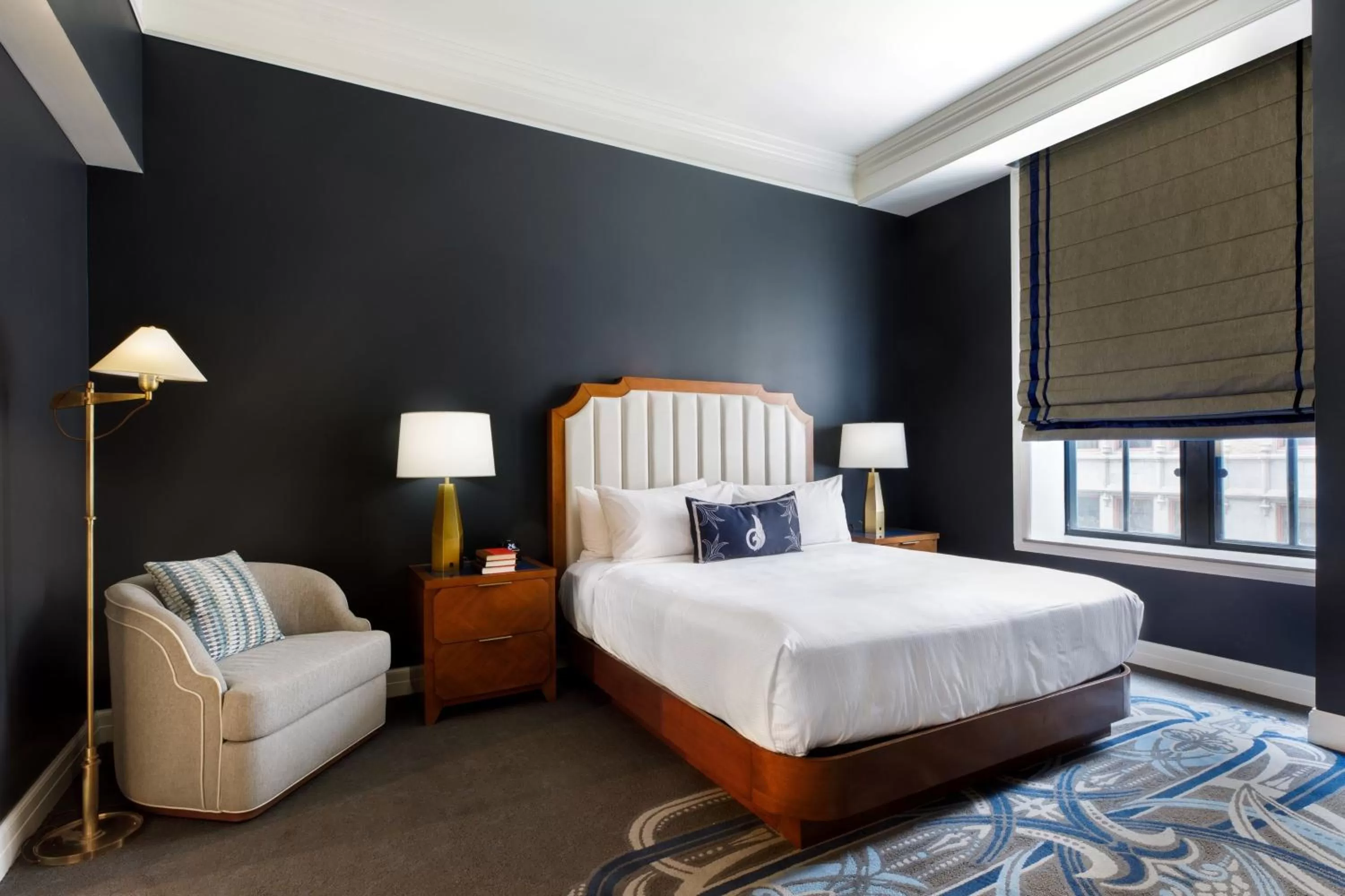 Photo of the whole room, Bed in The National, Autograph Collection