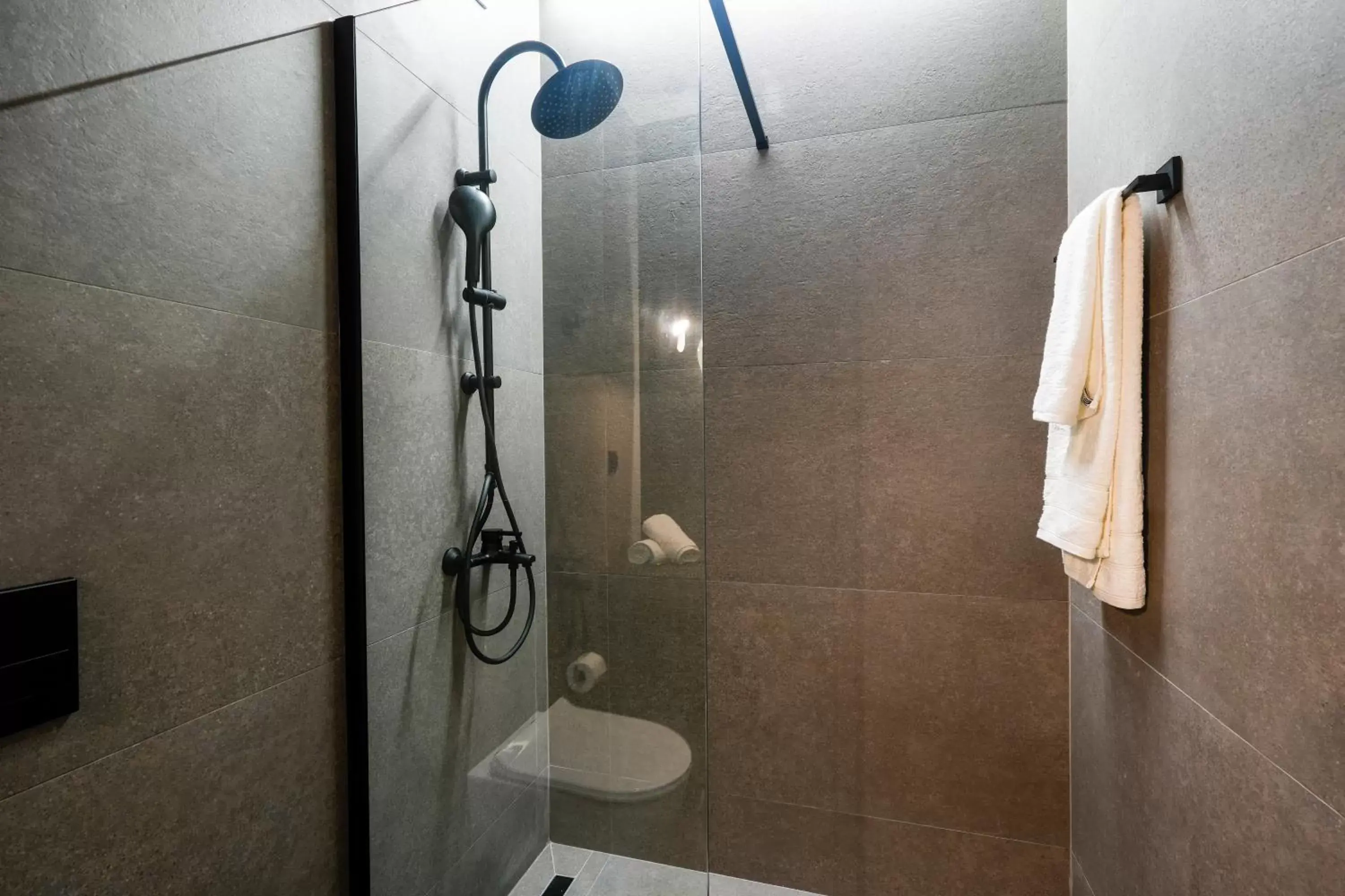Shower, Bathroom in CASA DIVINUS SUITES