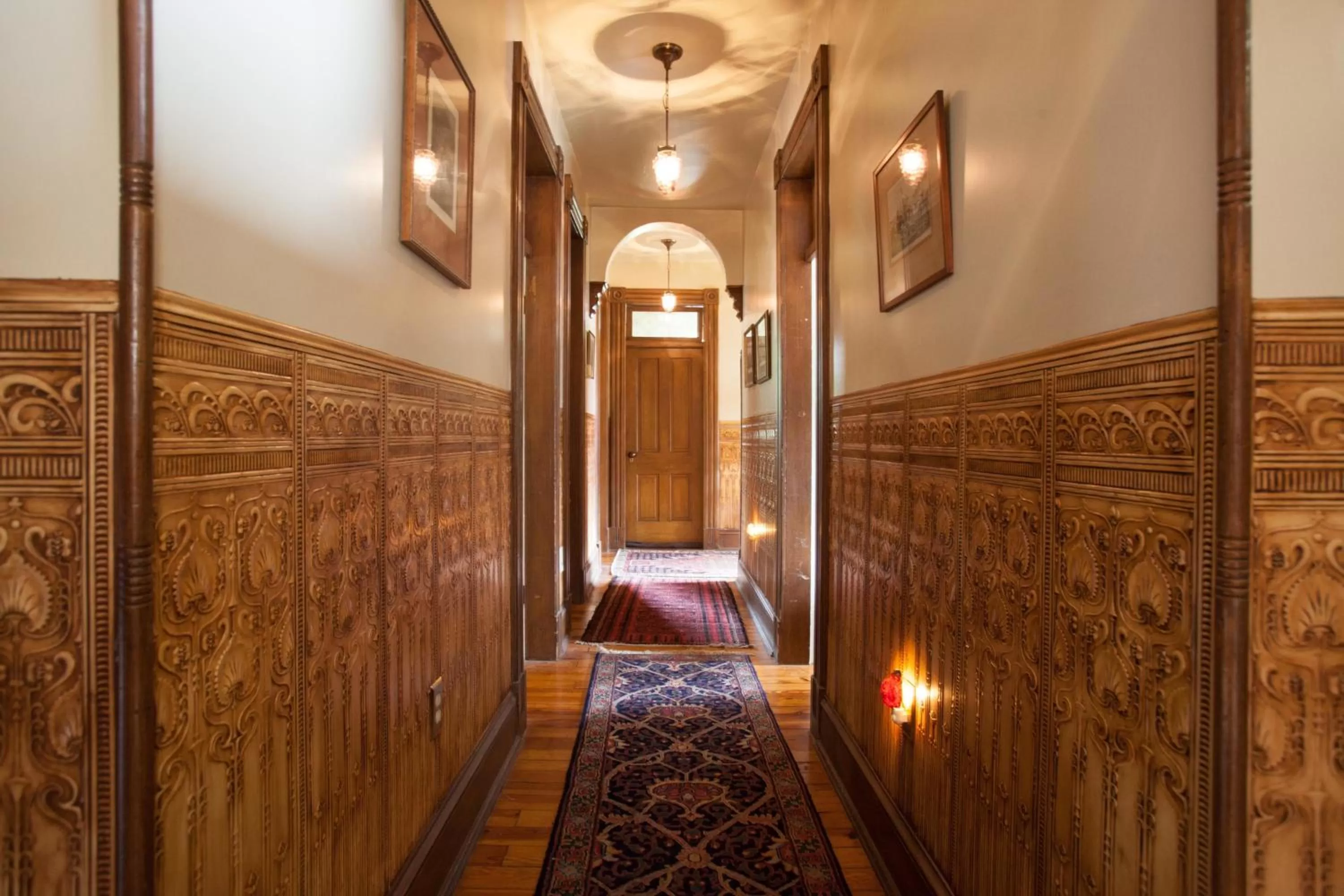 Decorative detail in 10 Clarke