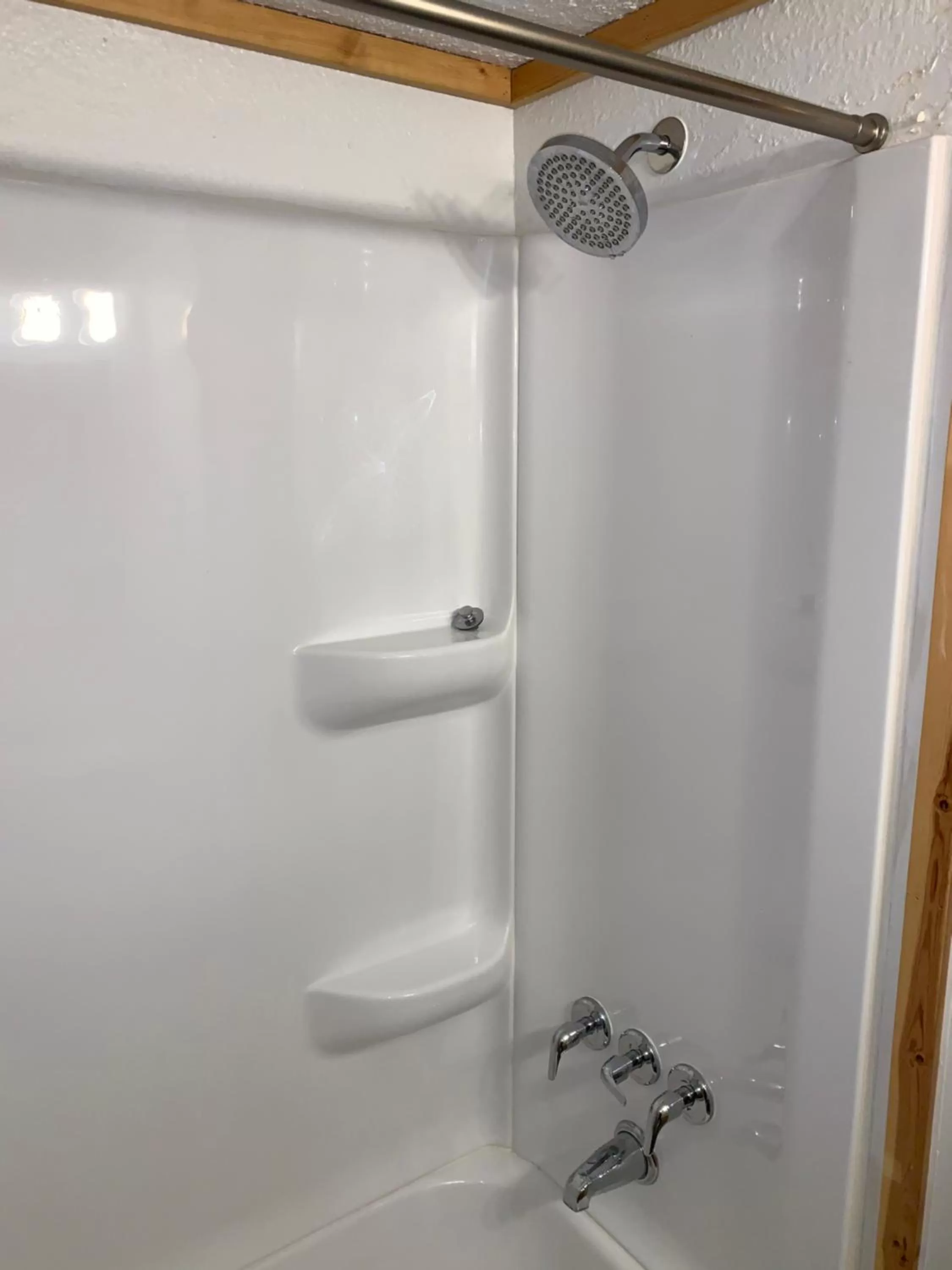 Shower, Bathroom in Glacier Haven Inn