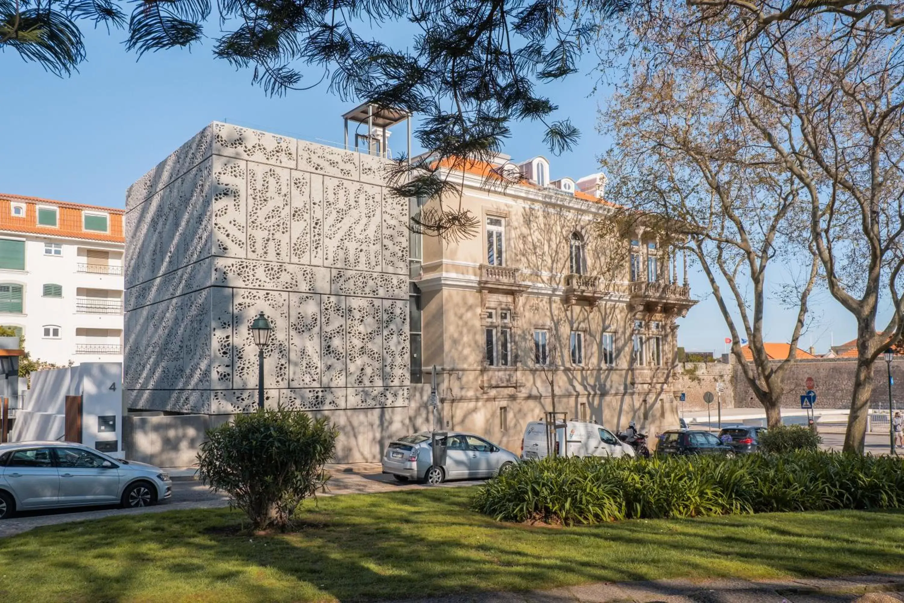 Property Building in Artsy Cascais