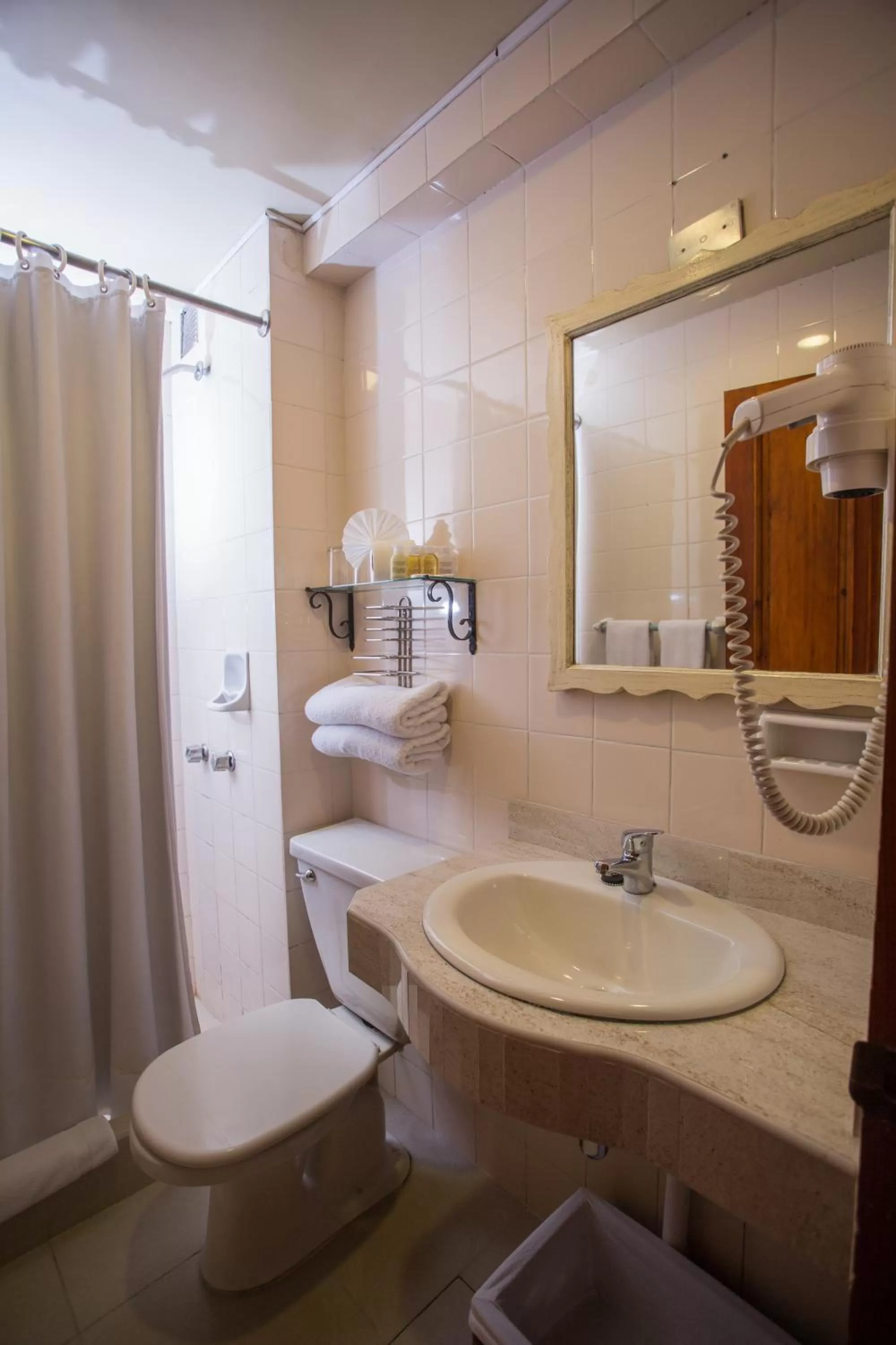 Bathroom in Hotel Rosario La Paz