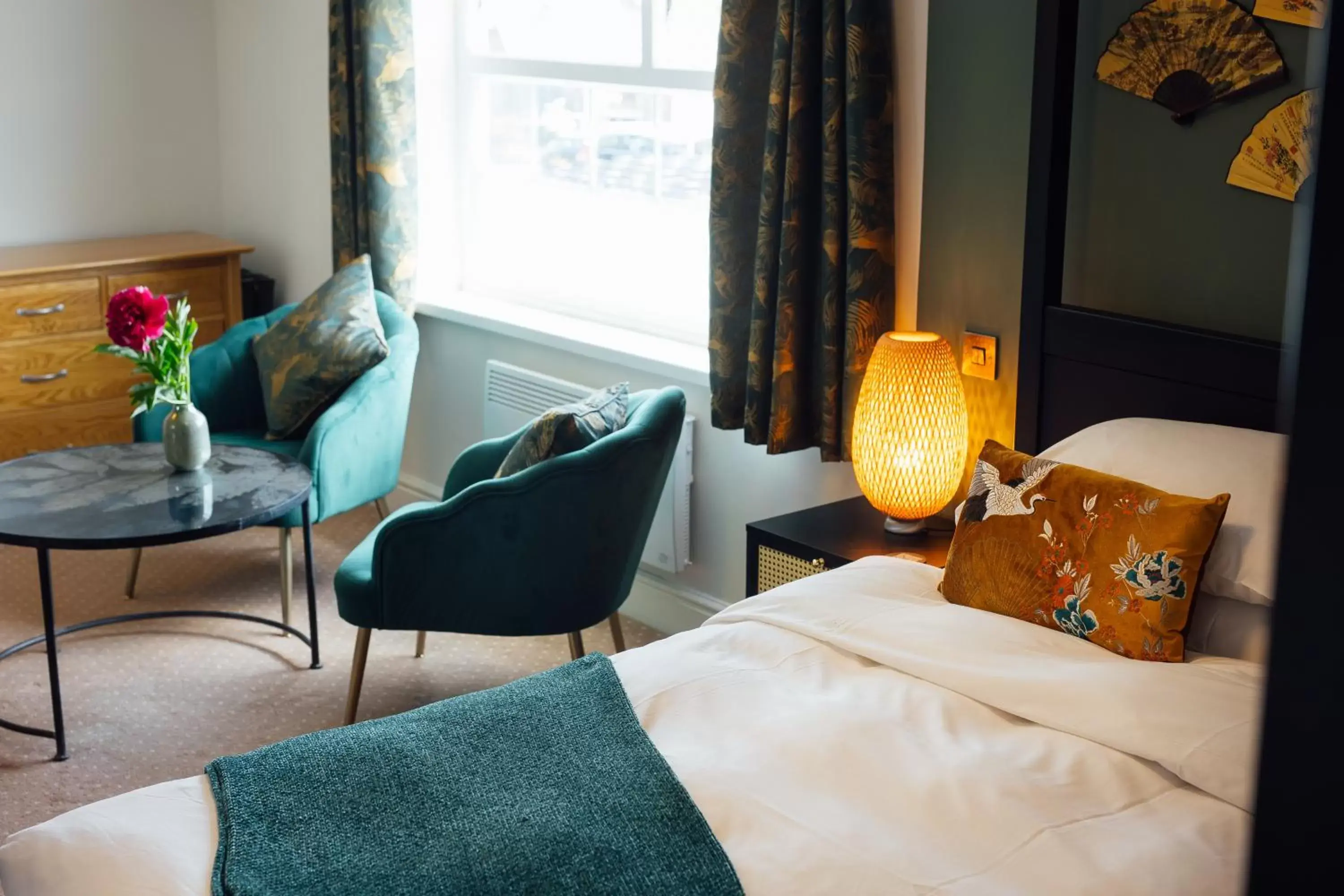 Bedroom, Seating Area in The Imperial Dragon Hotel