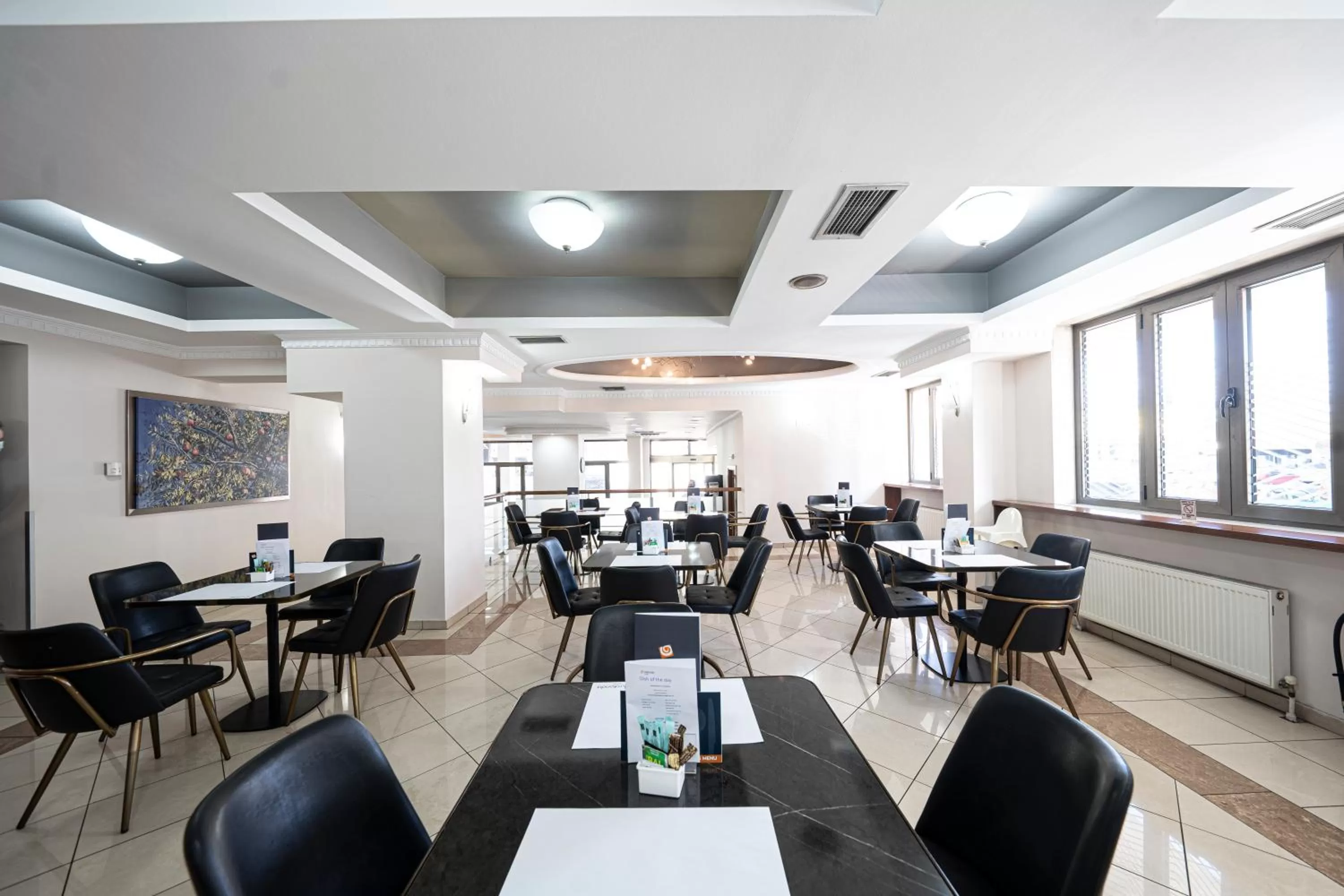 Restaurant/places to eat in Rotonda Hotel