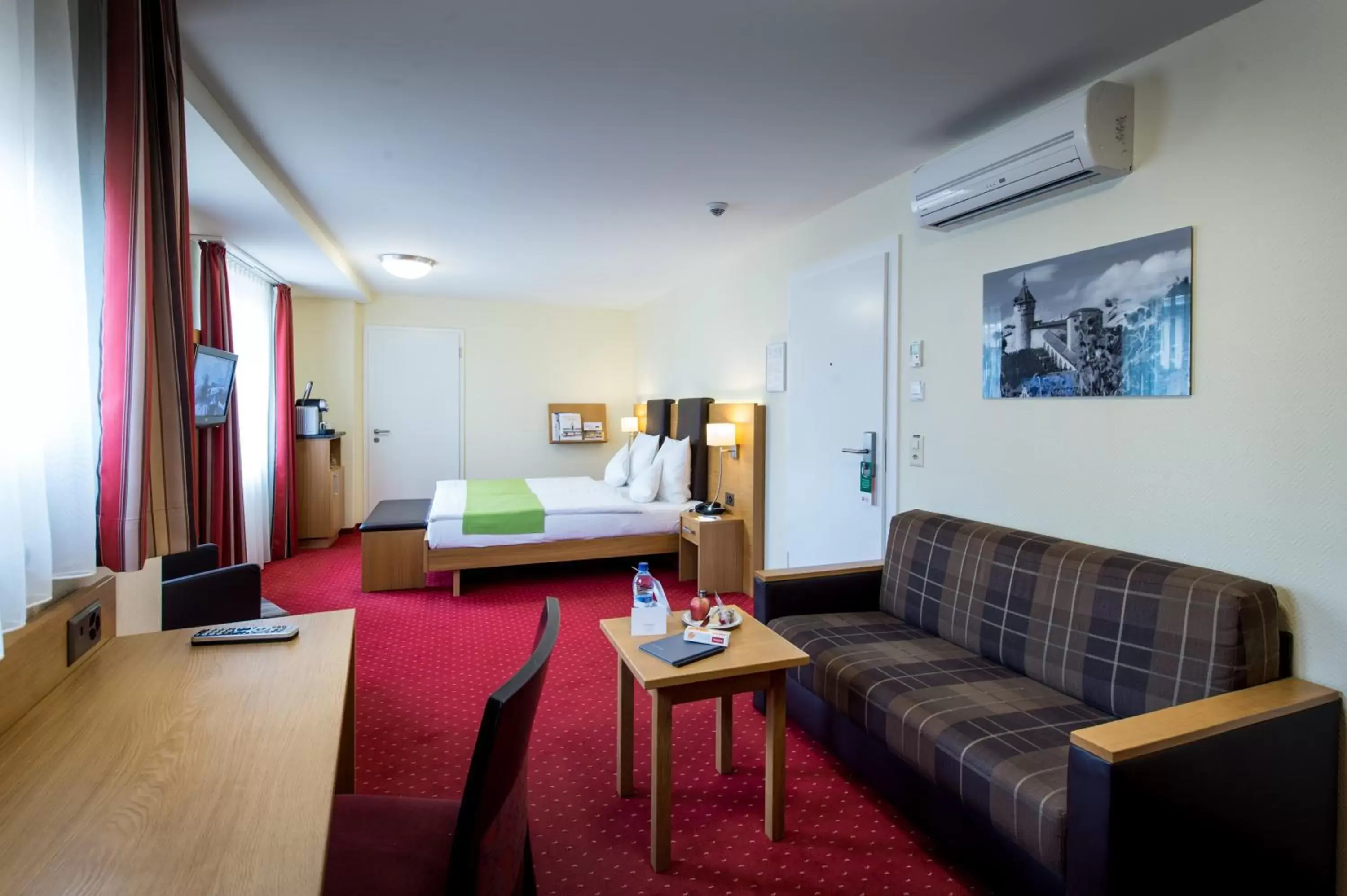 Photo of the whole room in Best Western Plus Hotel Bahnhof