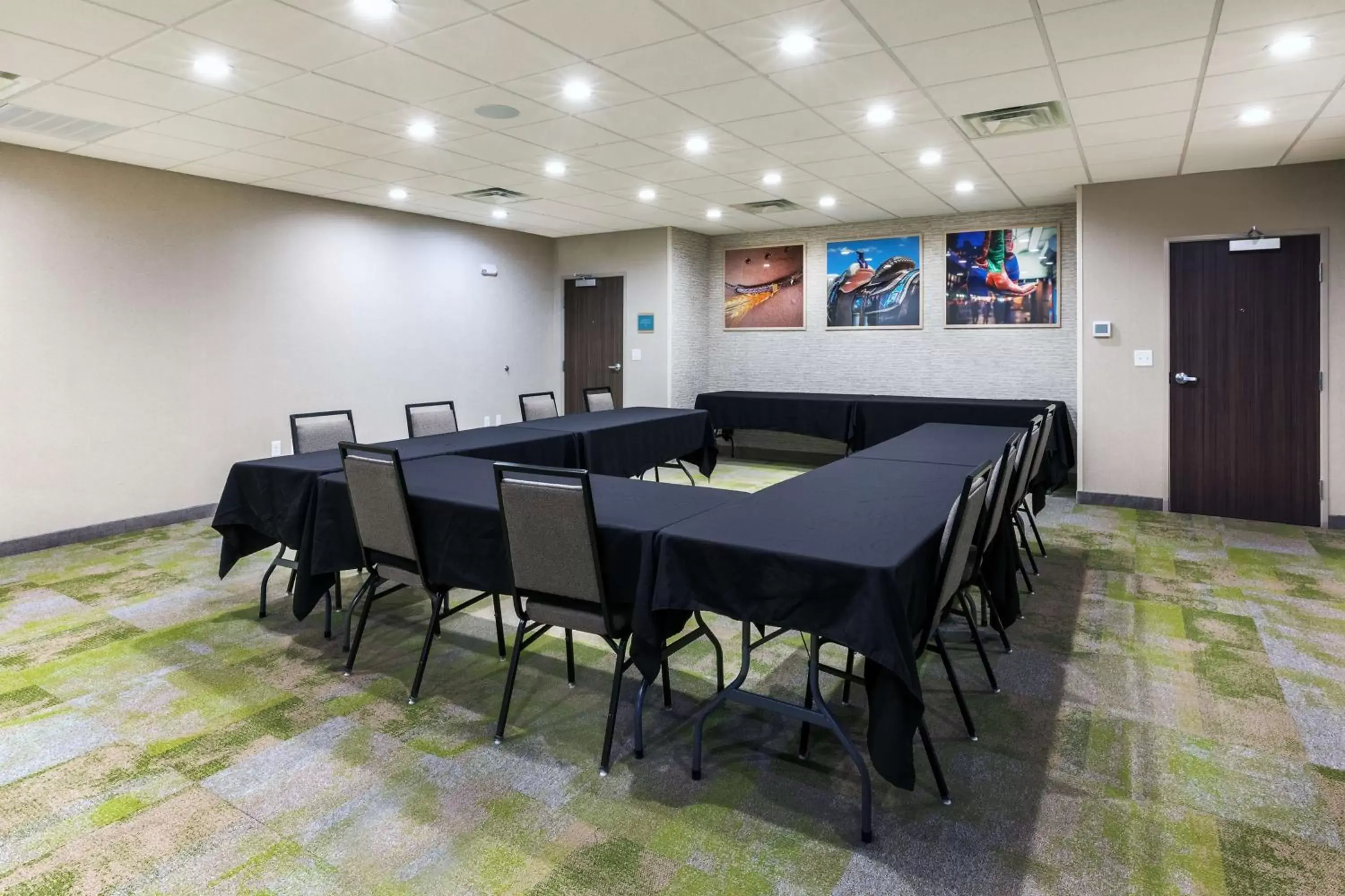 Meeting/conference room in Home2 Suites by Hilton Weatherford
