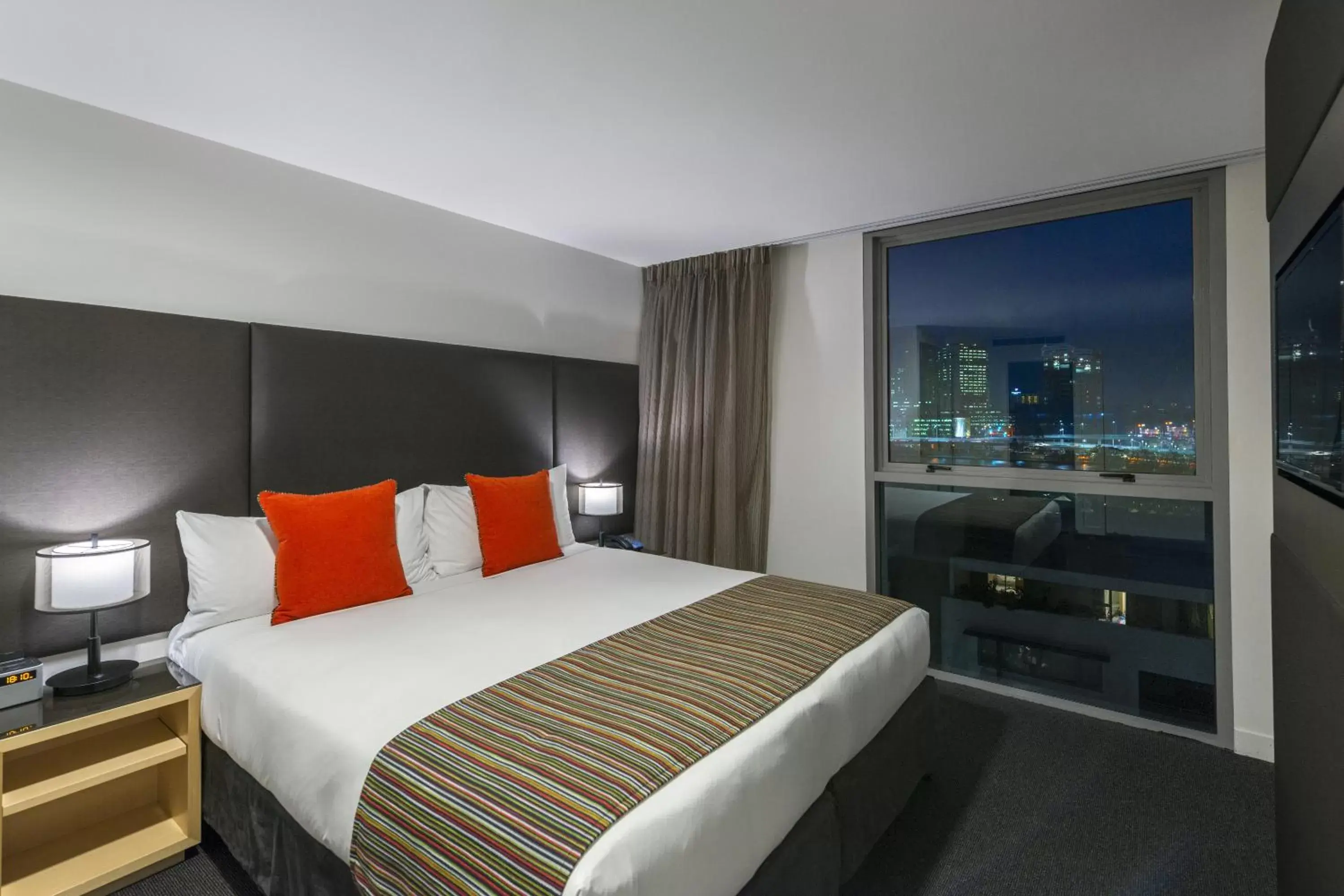 Bed in Mantra South Bank Brisbane