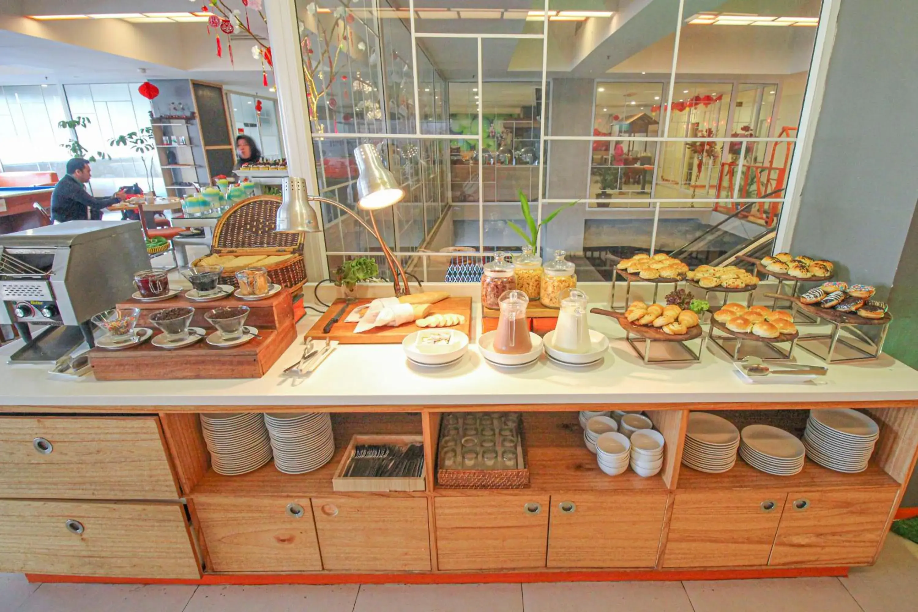 Breakfast in HARRIS Hotel Pontianak Breakfast in HARRIS Hotel Pontianak