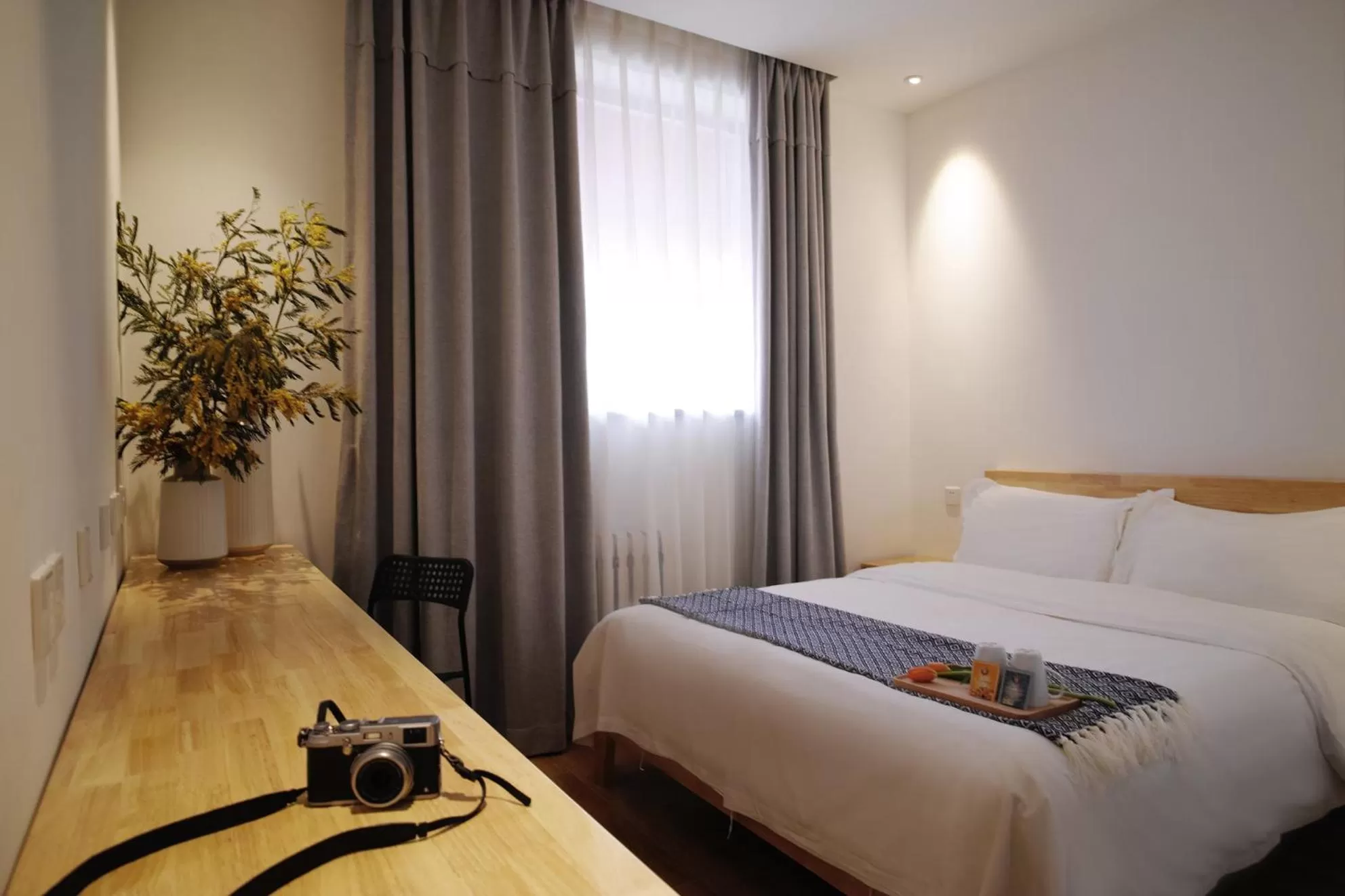 Decorative detail, Bed in Beijing Shangchao Hotel