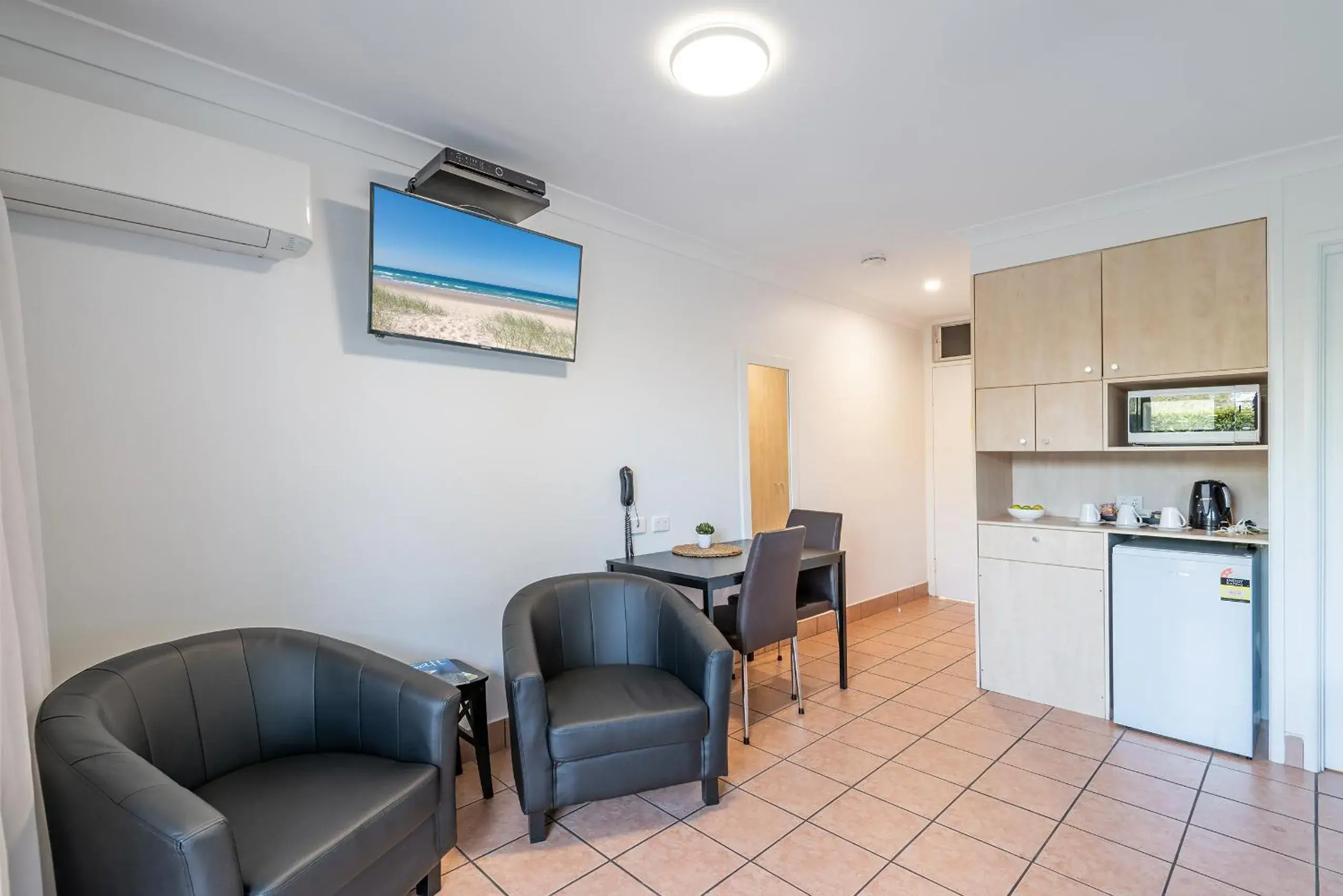 Seating Area in Anchor Motel Noosa