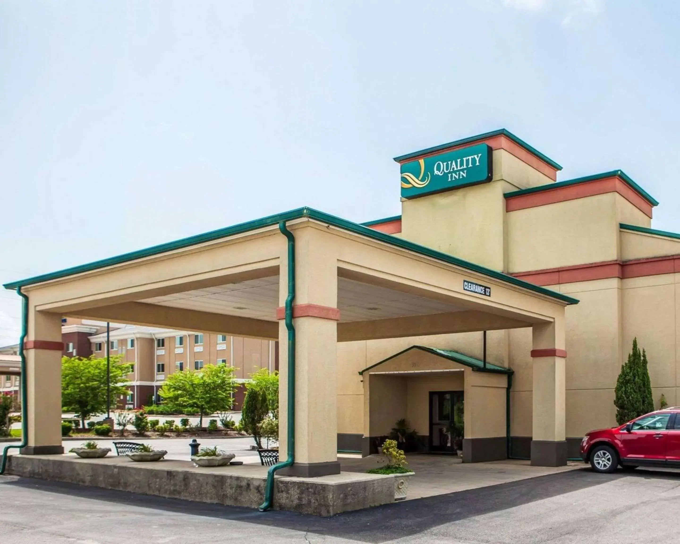 Property building in Quality Inn Florence Muscle Shoals