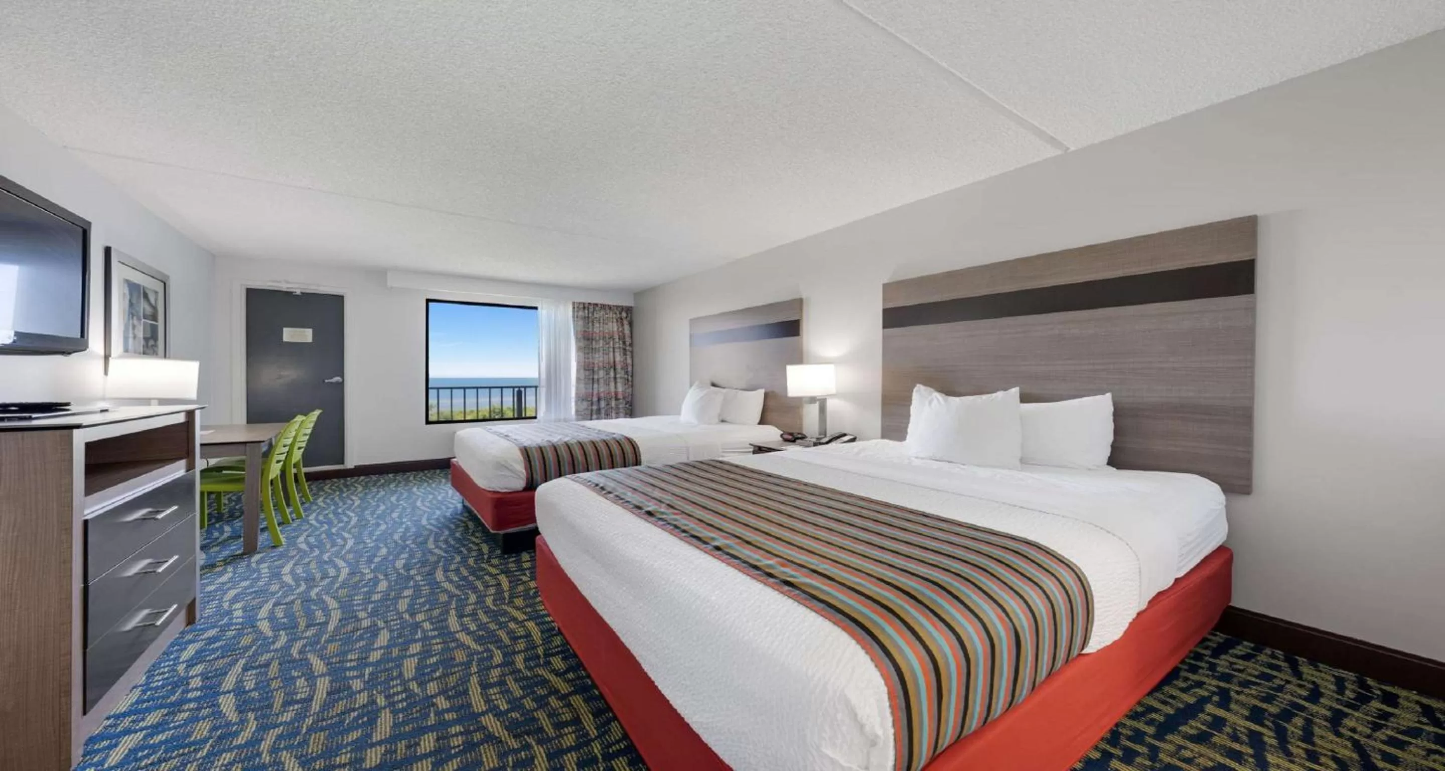 Photo of the whole room, Bed in Best Western Plus Holiday Sands Inn & Suites