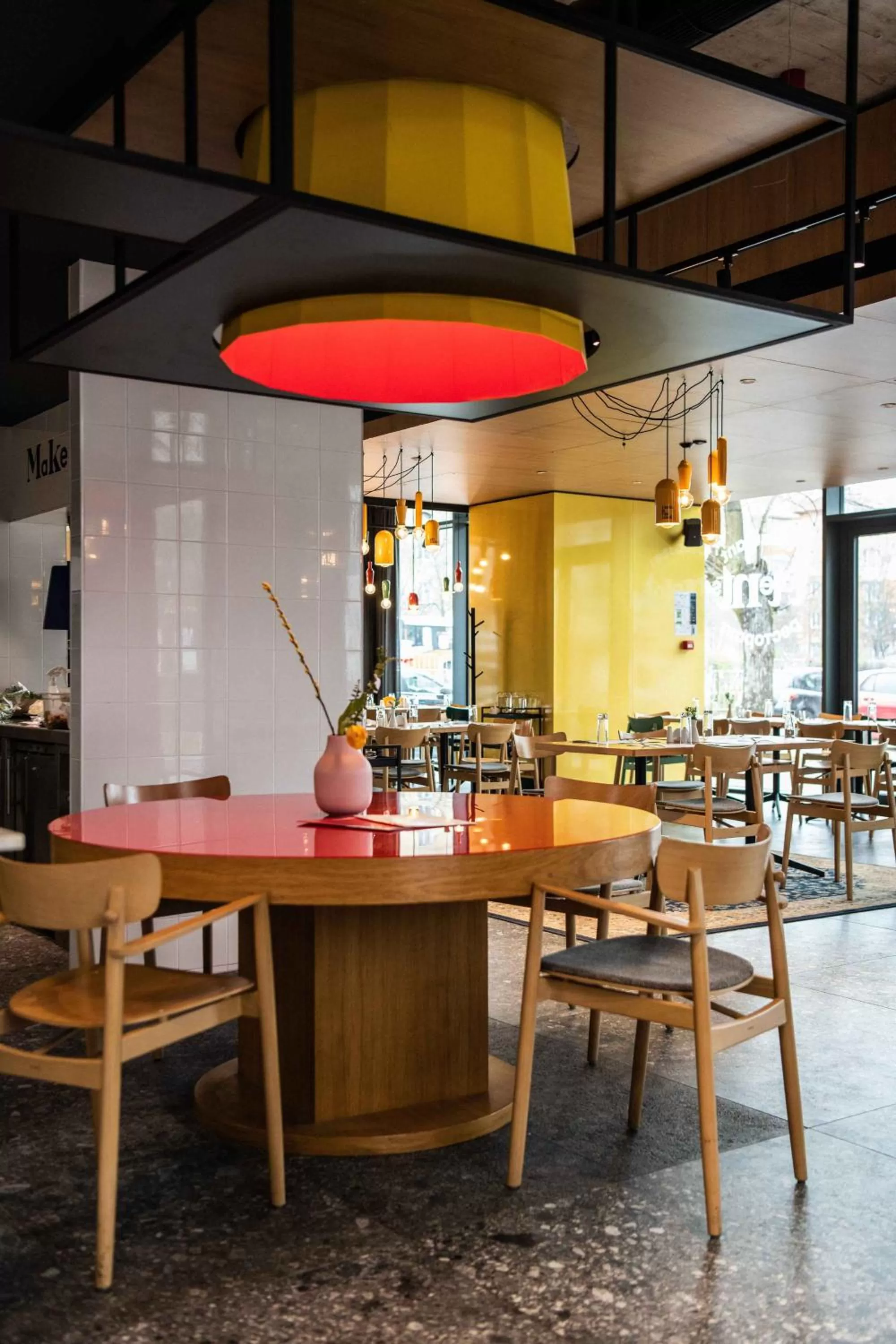 Restaurant/places to eat in Hotel Kitchen59