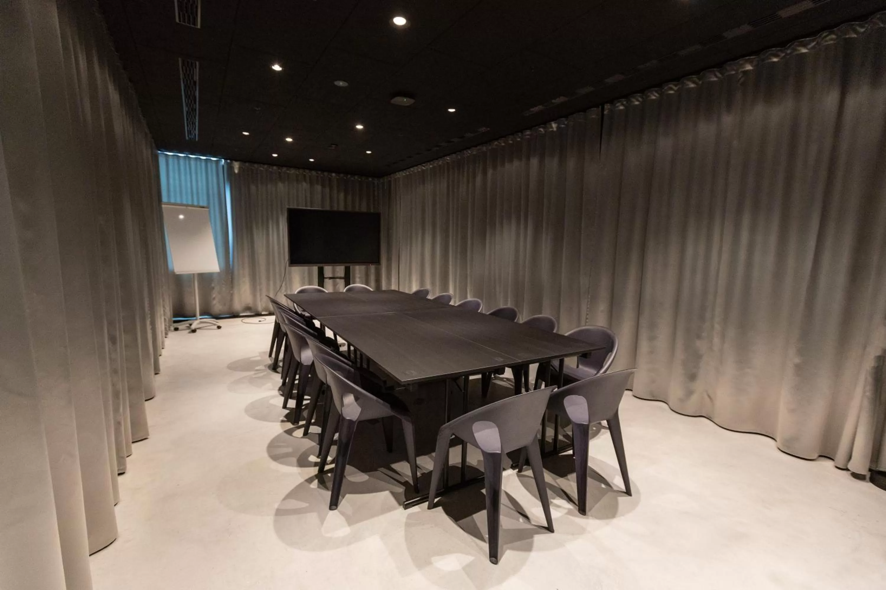 Meeting/conference room in Zonar Zagreb by Maistra City Vibes