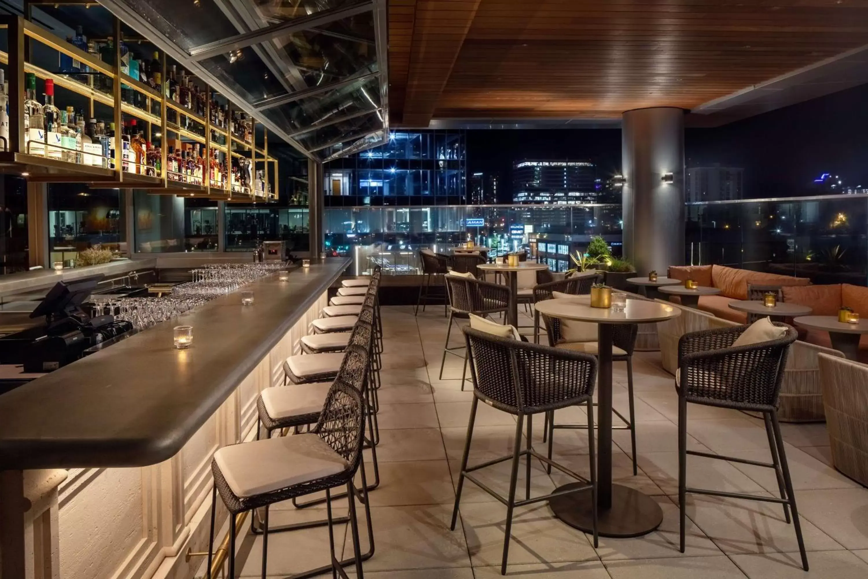 Lounge or bar, Restaurant/Places to Eat in Conrad Nashville