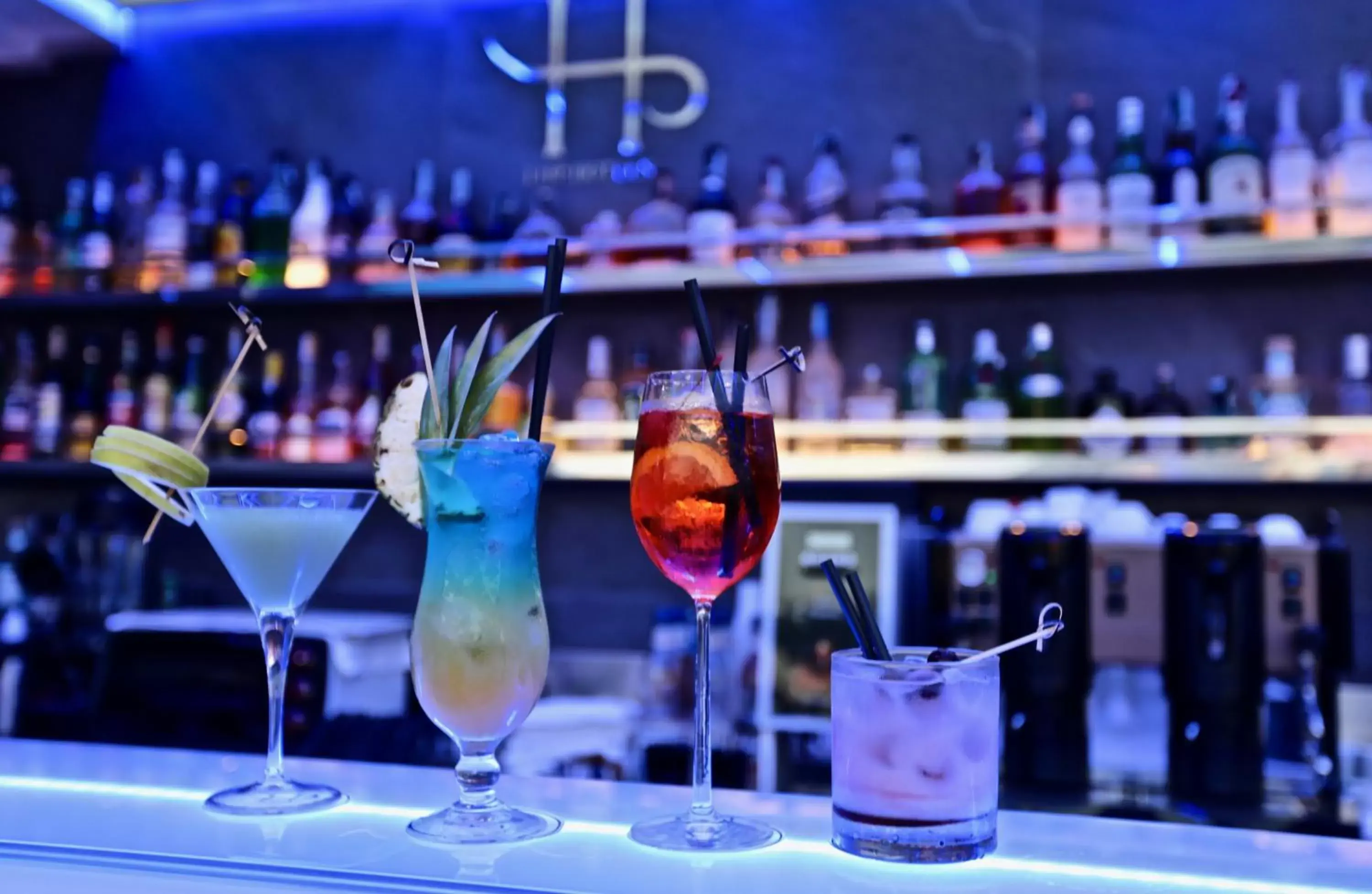 Lounge or bar, Drinks in LHP Napoli Palace & SPA