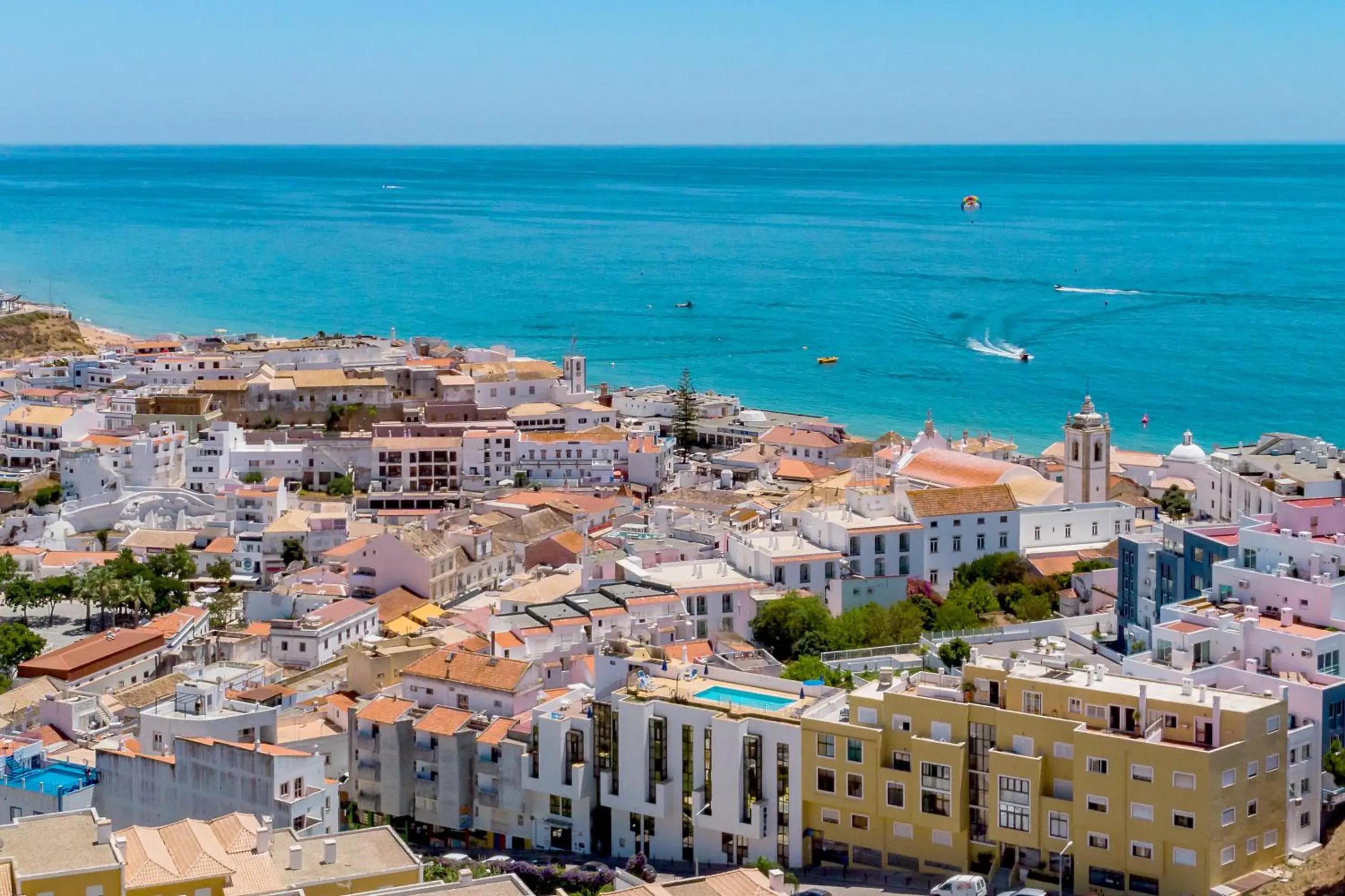 Bird's eye view, Bird's-eye View in Colina do Mar