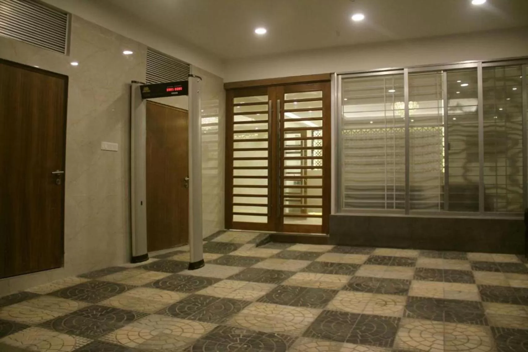 Priyo Nibash Stylish Residential Hotel