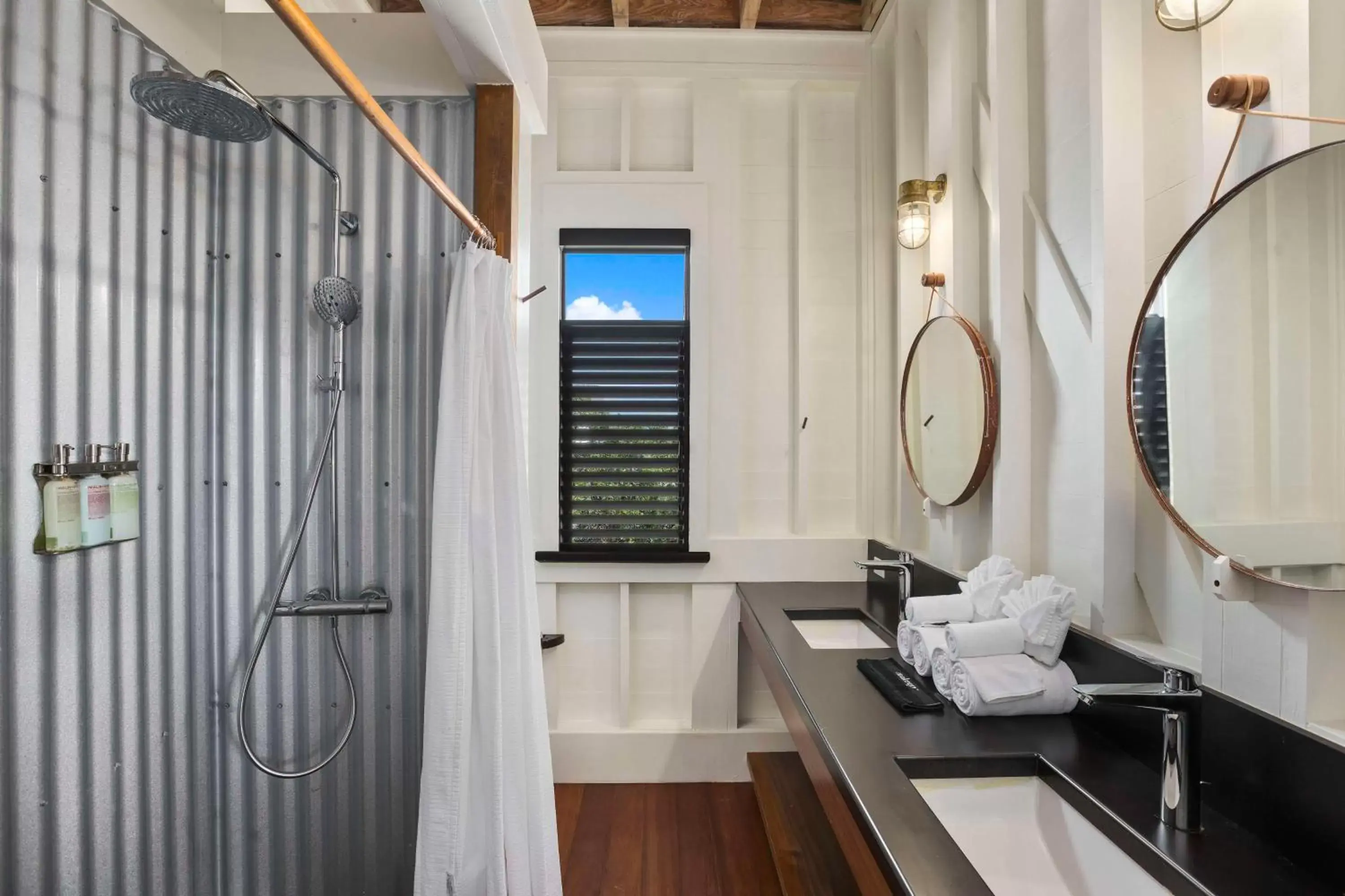 Bathroom in Mahogany Bay Resort and Beach Club, Curio Collection