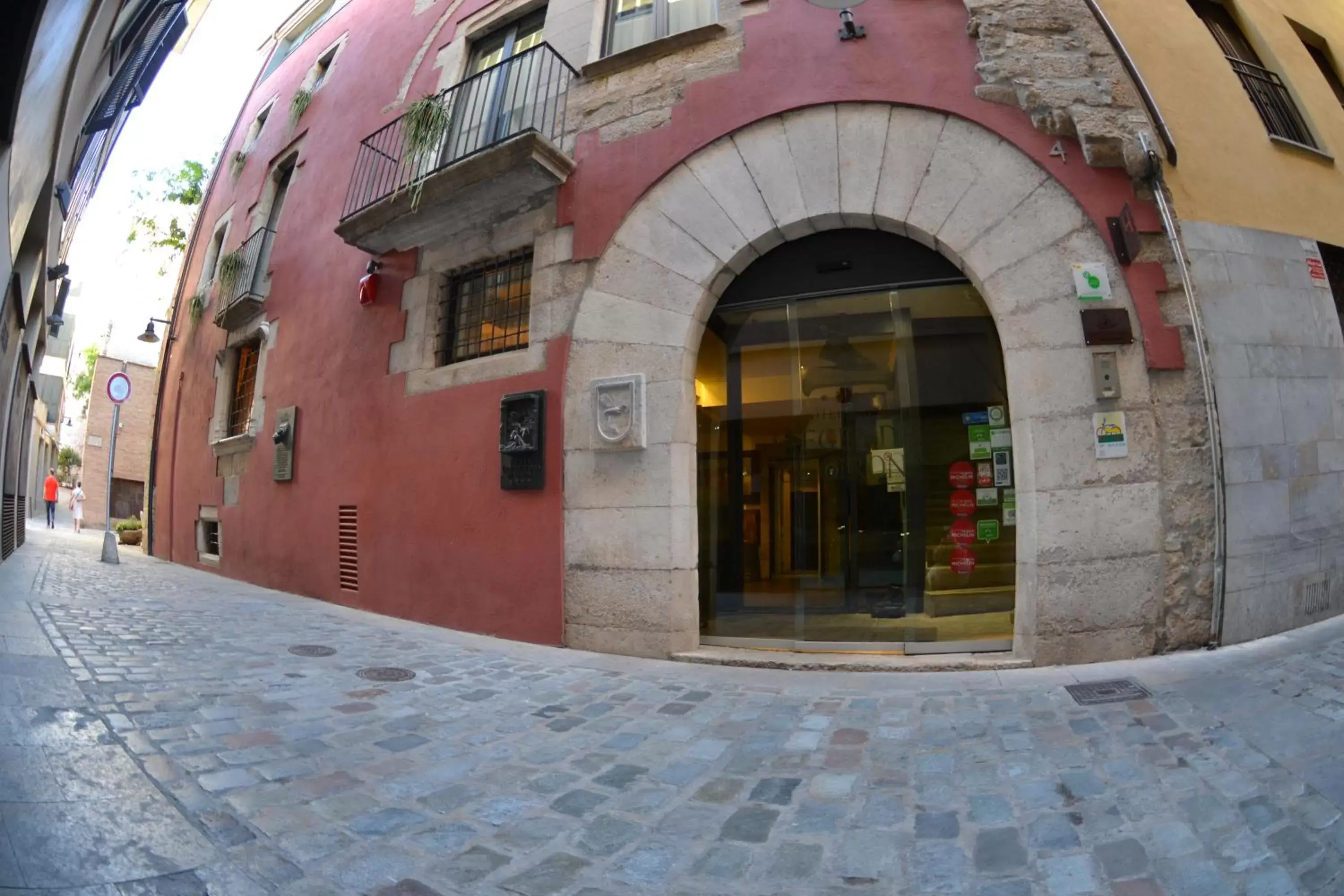 Facade/entrance in Hotel Museu Llegendes de Girona