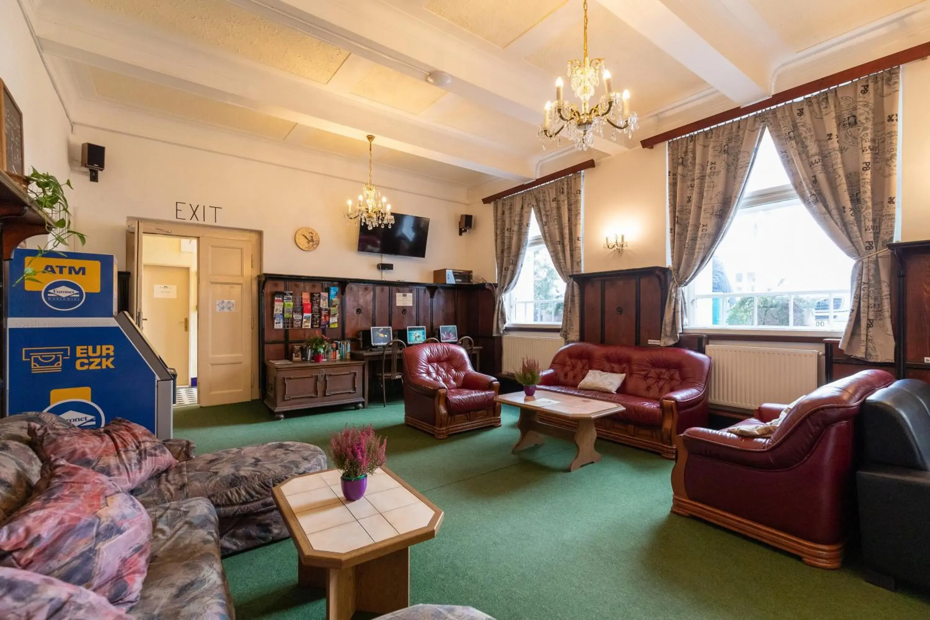 Lobby or reception, Seating Area in Hostel Dakura