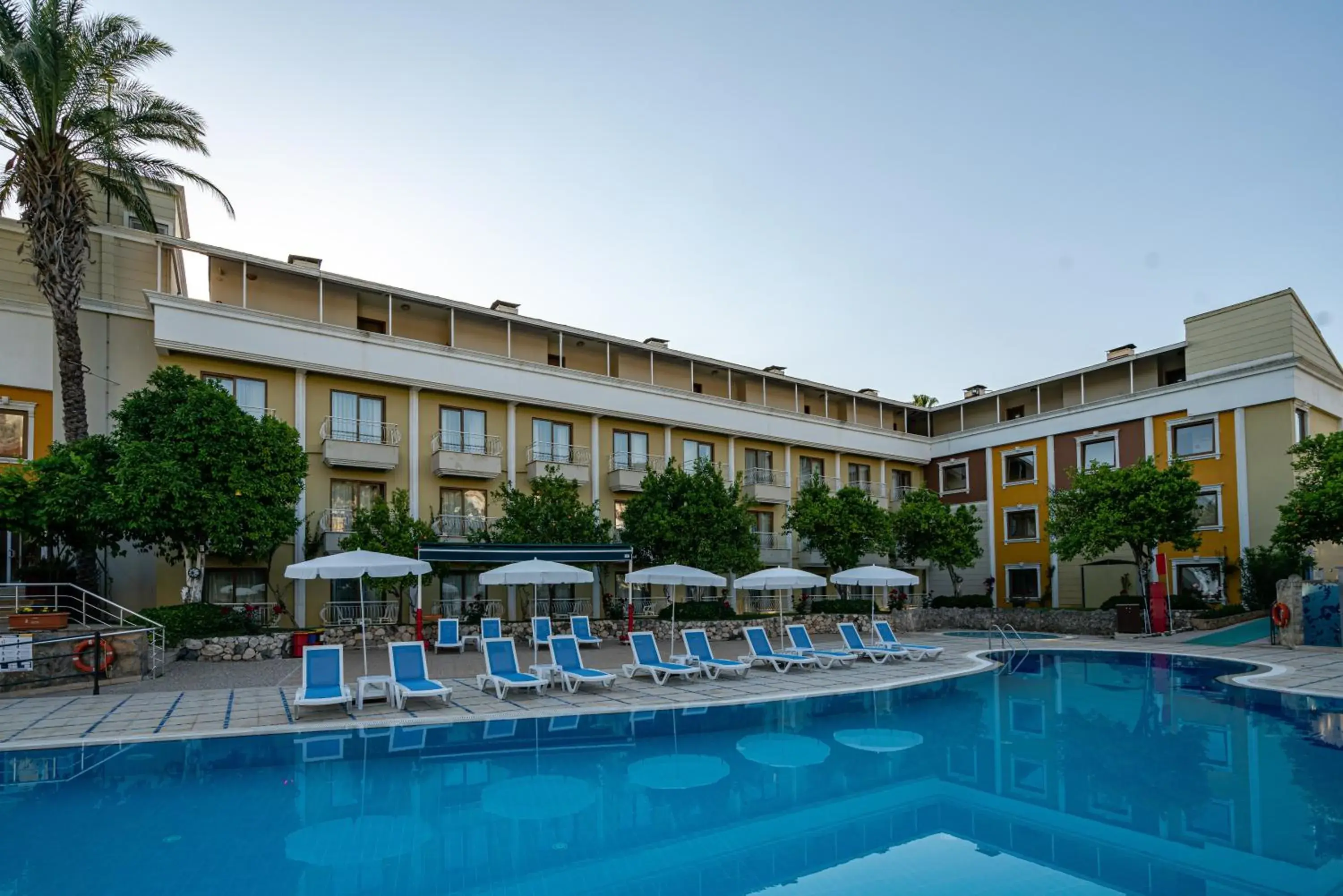 Property building, Swimming Pool in Tu Casa Gelidonya Hotel