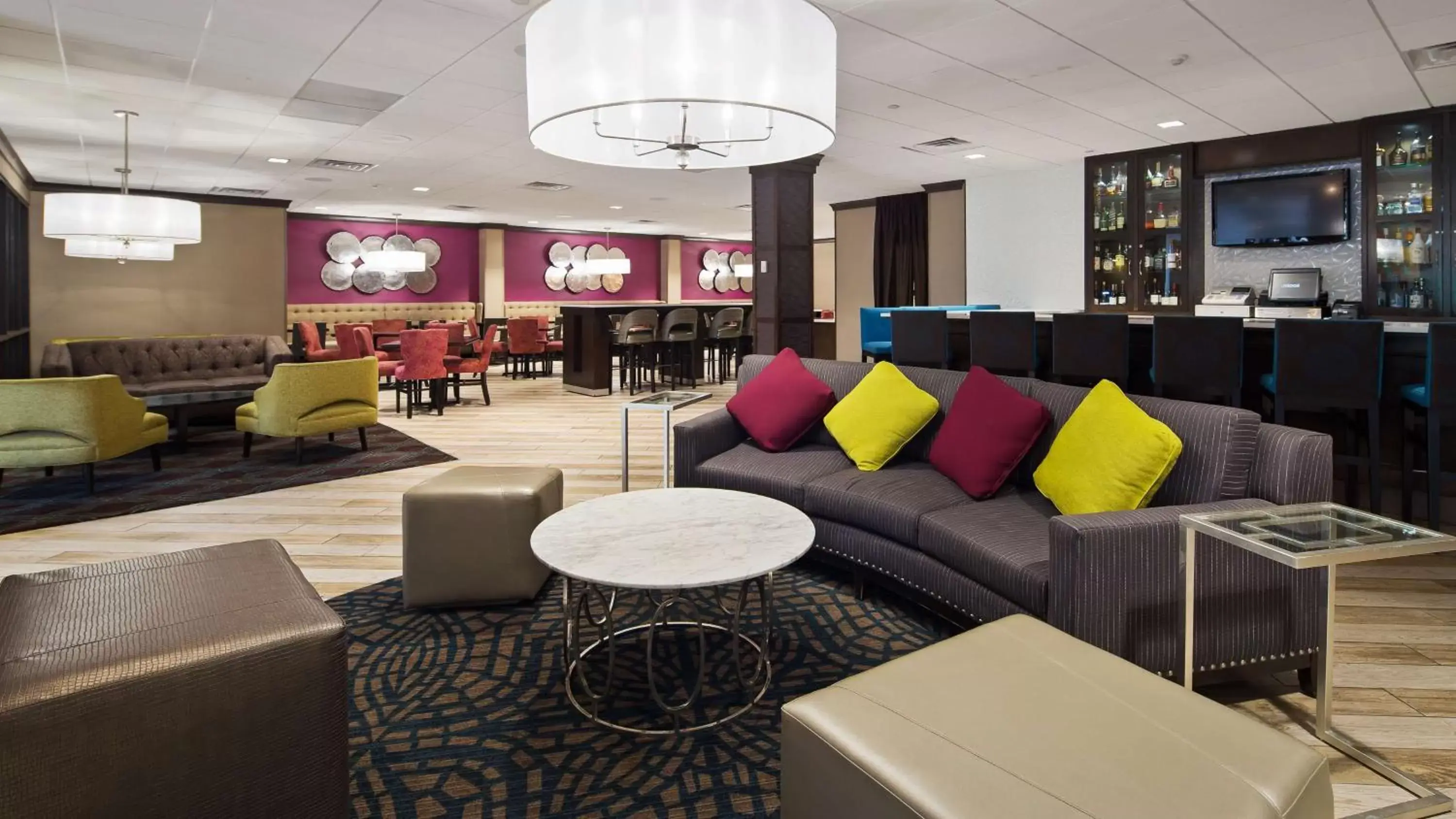 Lobby or reception in Best Western Plus Kingston Hotel and Conference Center