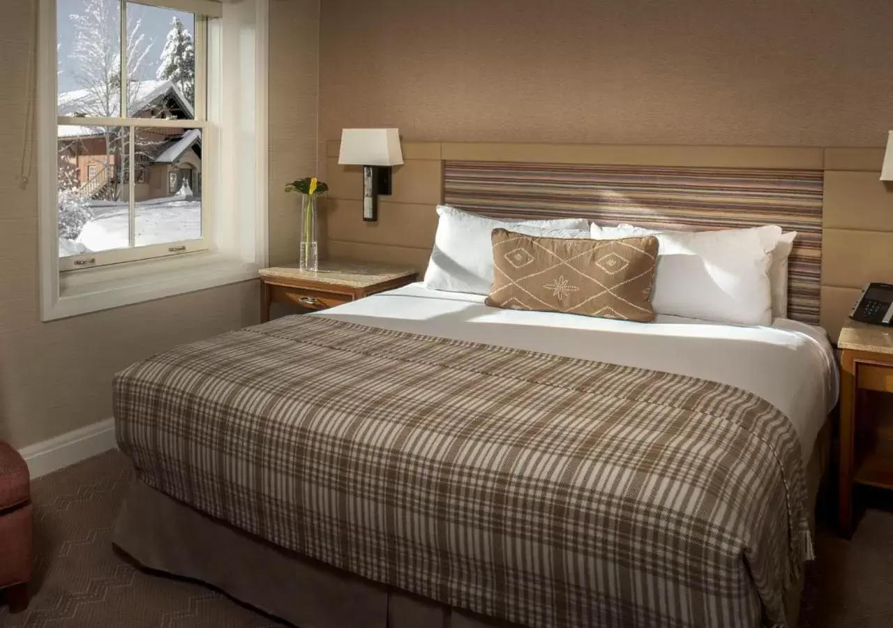 Bedroom, Bed in Sun Valley Resort Bedroom, Bed in Sun Valley Resort