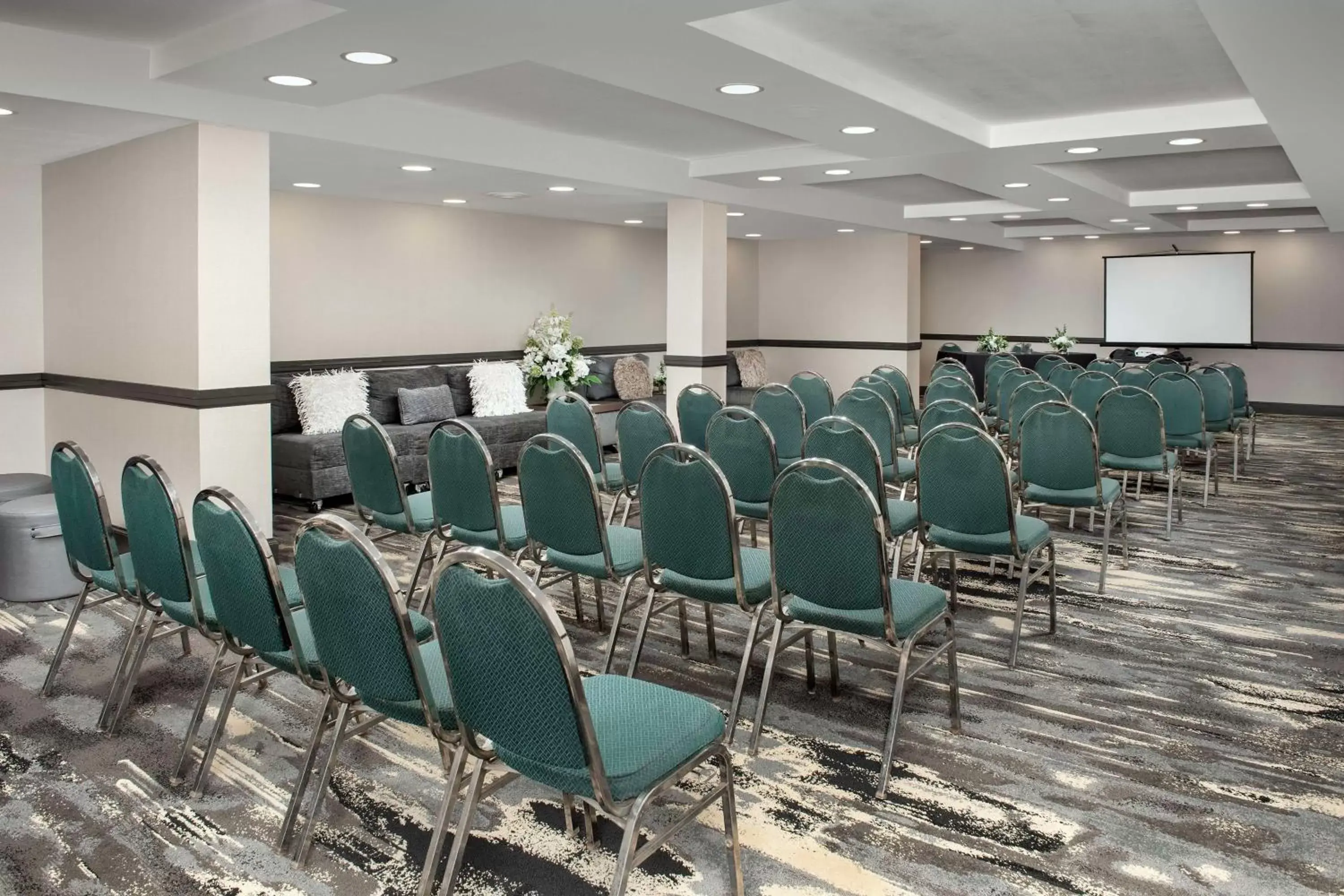 Meeting/conference room in Embassy Suites Winston-Salem