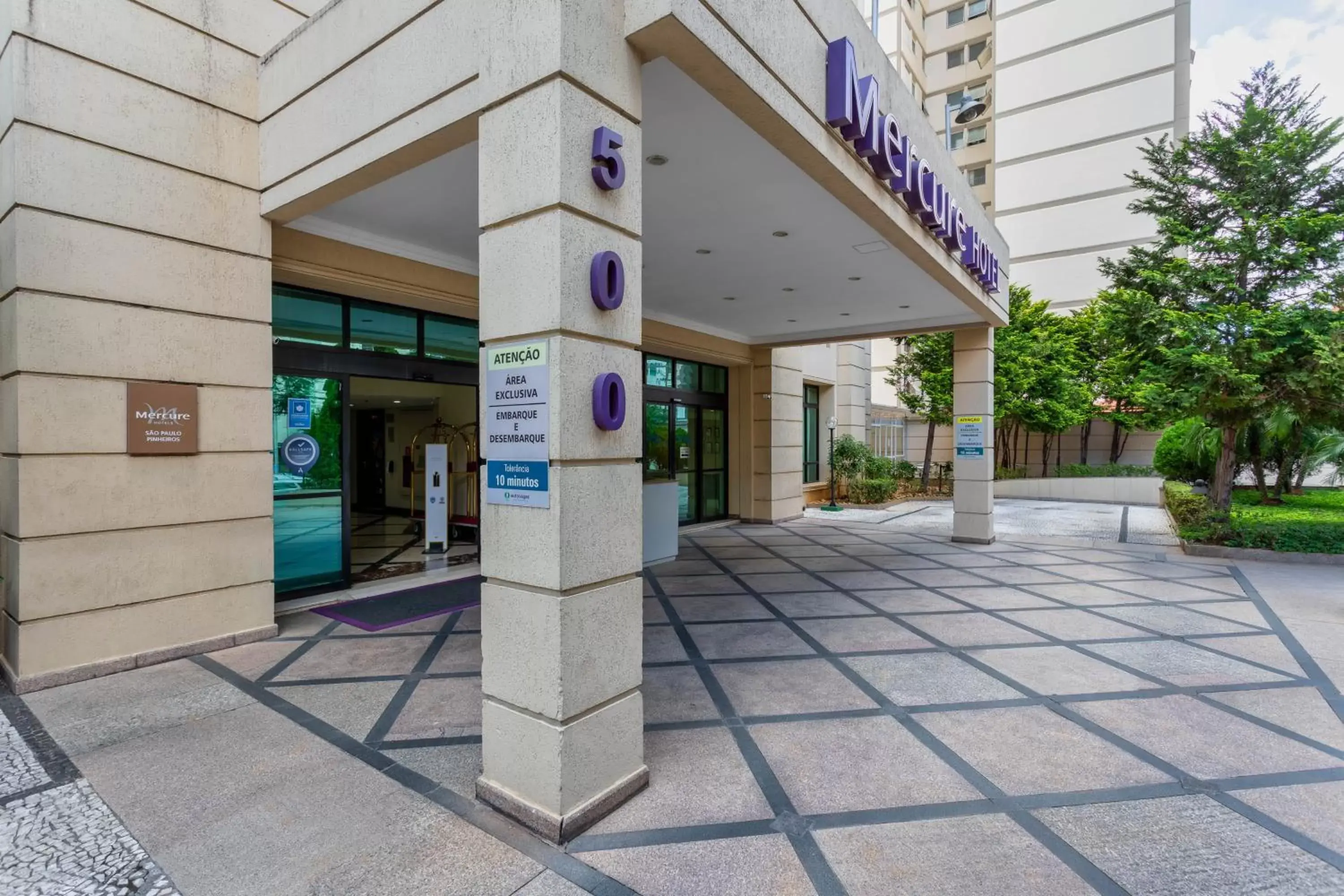 Facade/entrance in Mercure Sao Paulo Pinheiros