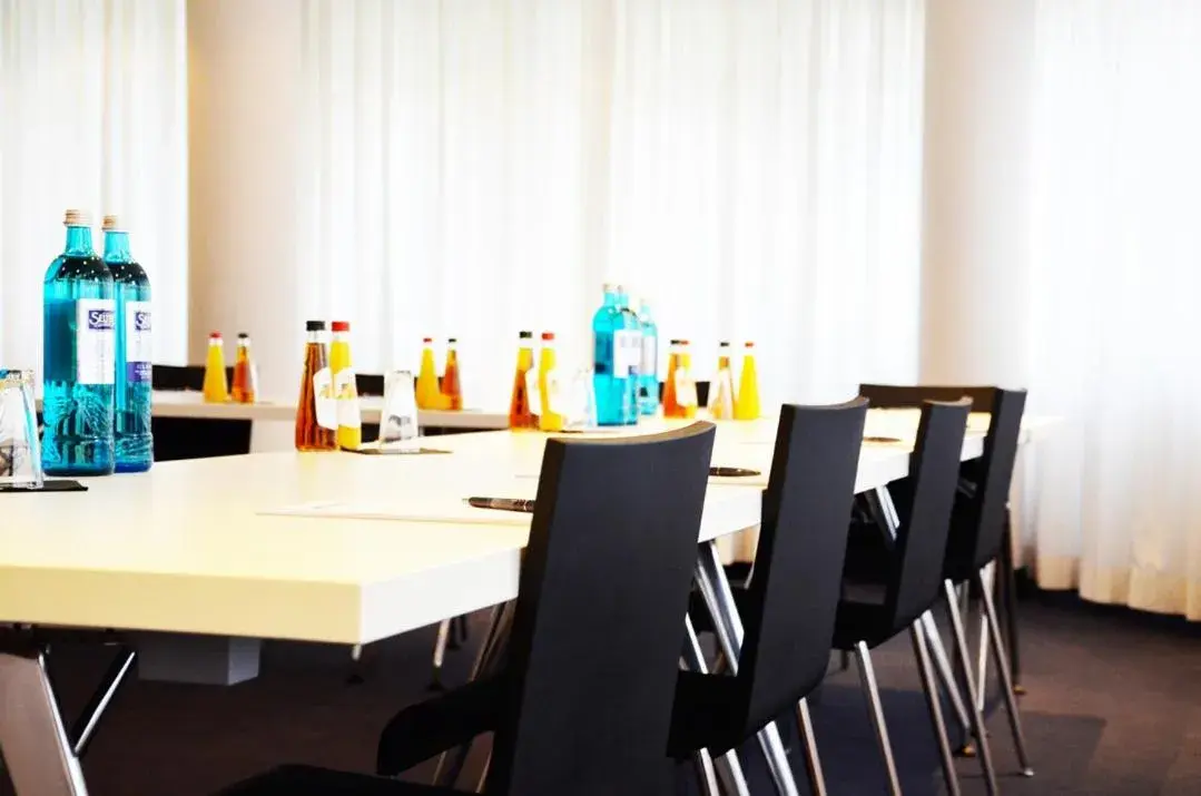 Food and drinks in Bristol Hotel - Frankfurt City - Central Station - Messe Food and drinks in Bristol Hotel - Frankfurt City - Central Station - Messe