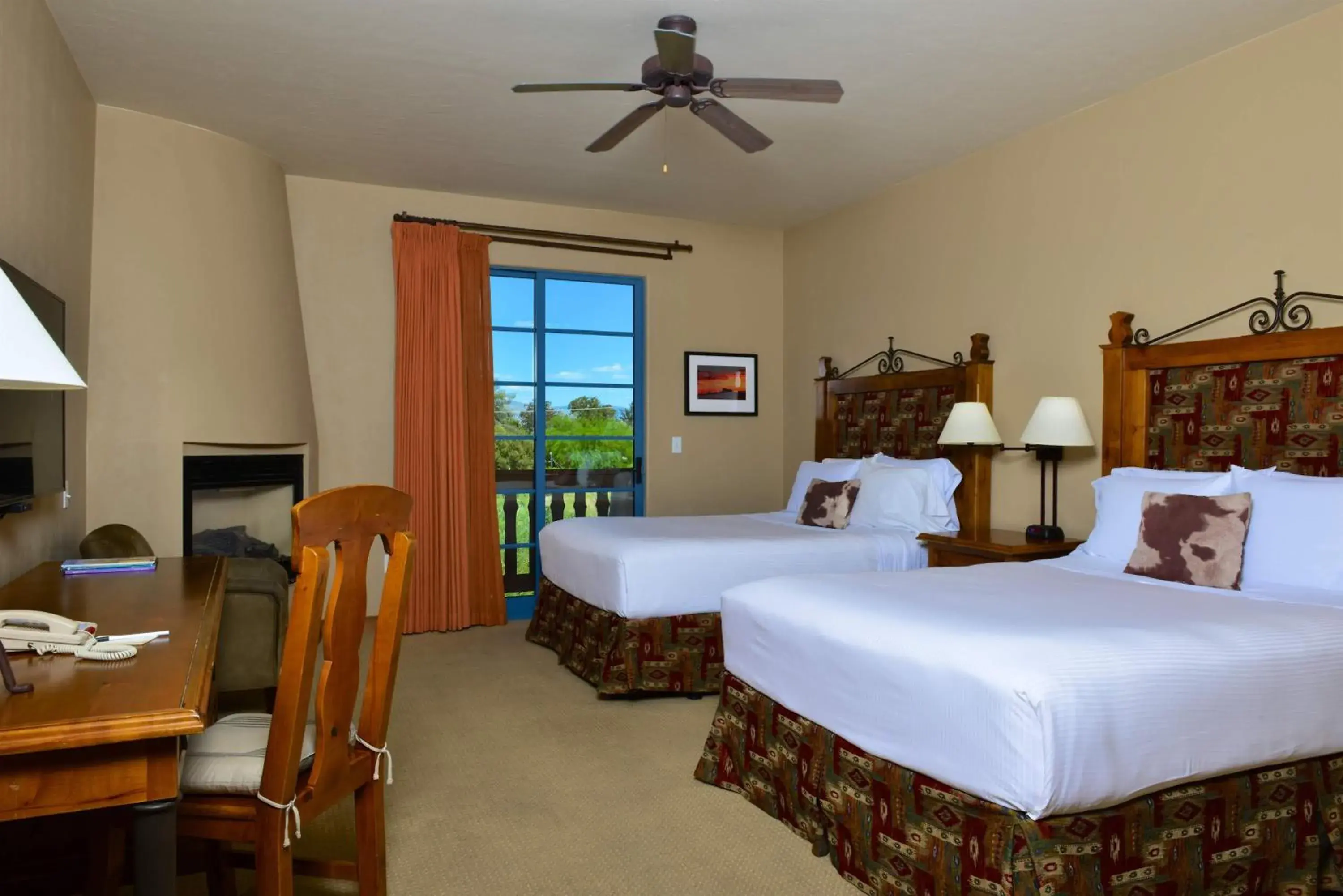 Bedroom in Lodge On The Desert