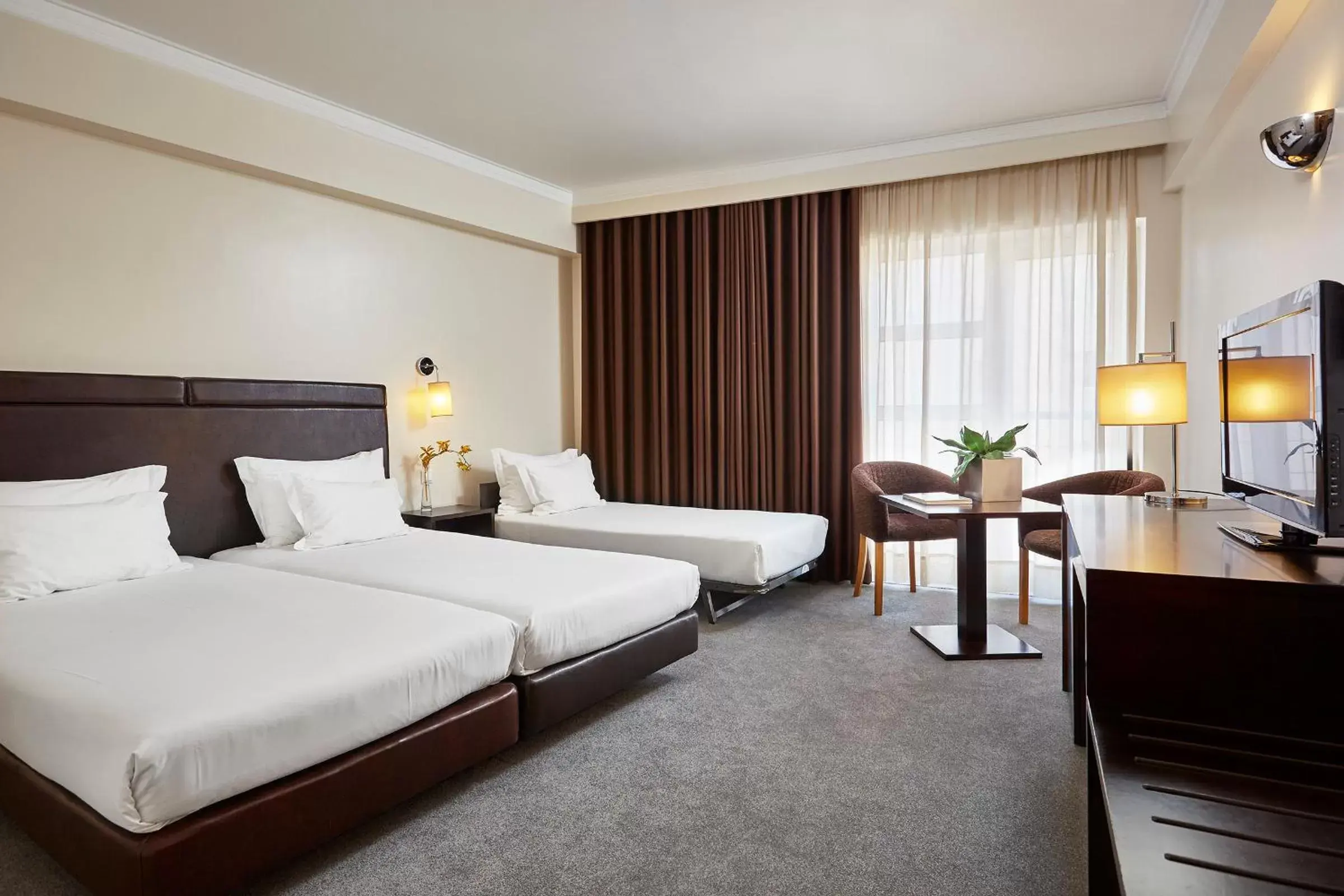 Bedroom, Bed in Hotel As Americas